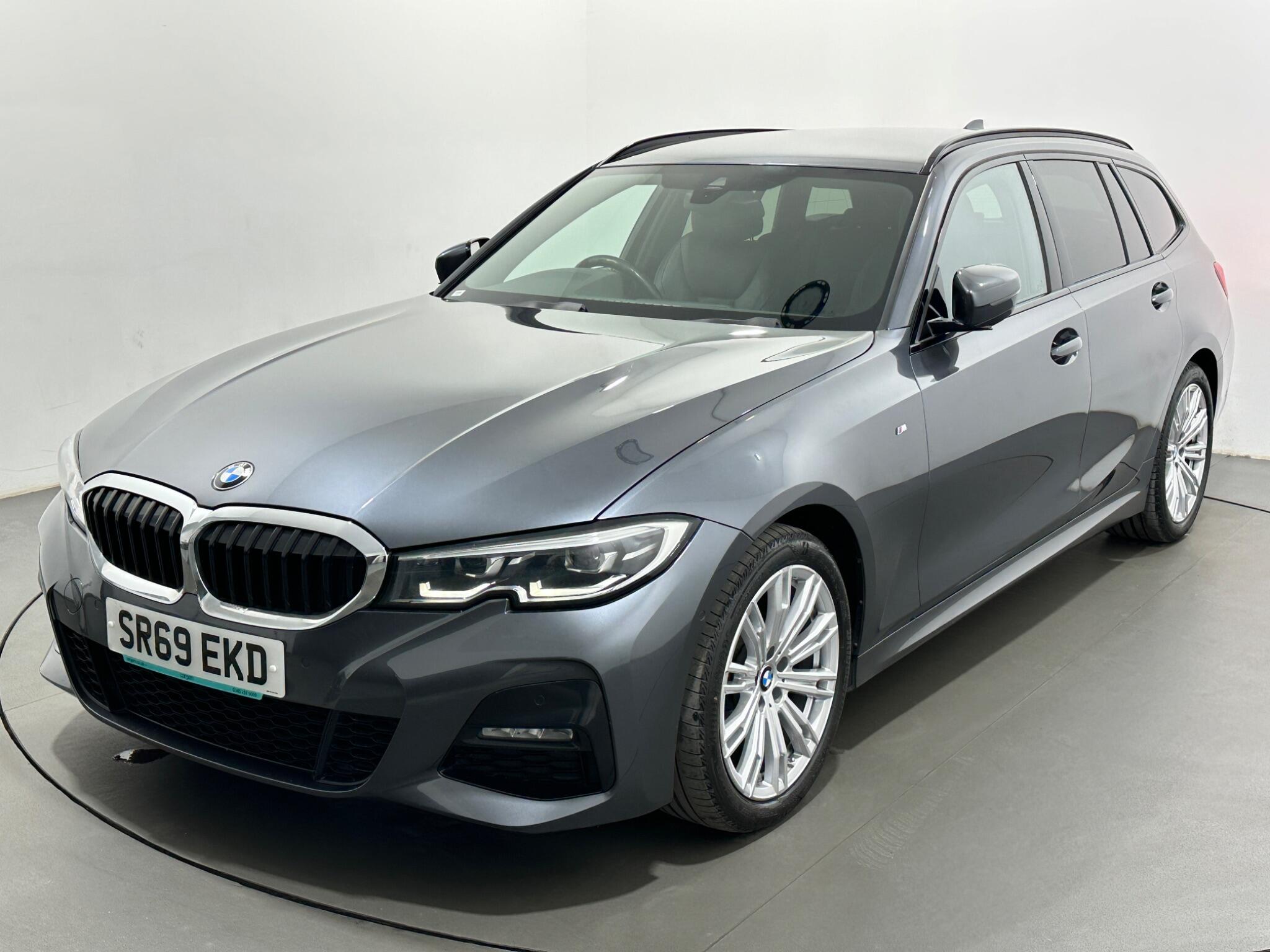 BMW 3 Series view 57