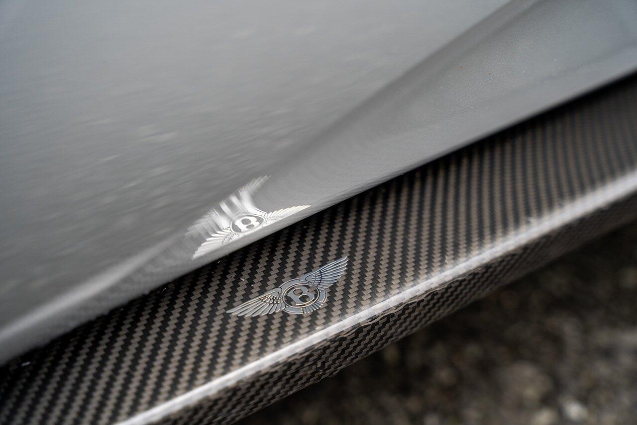 Bentley Bentayga view 6