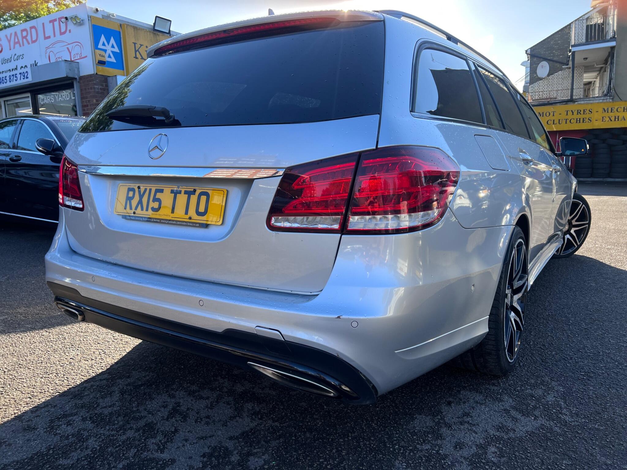 Mercedes-Benz E Class view 14