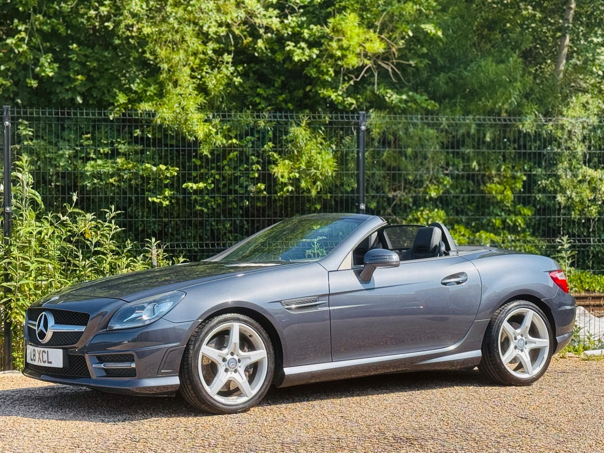 Mercedes-Benz SLK view 11