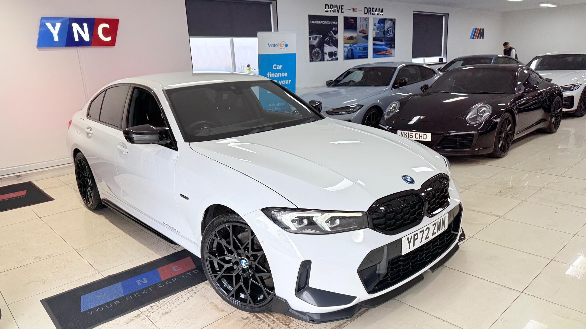 BMW 3 Series view 14