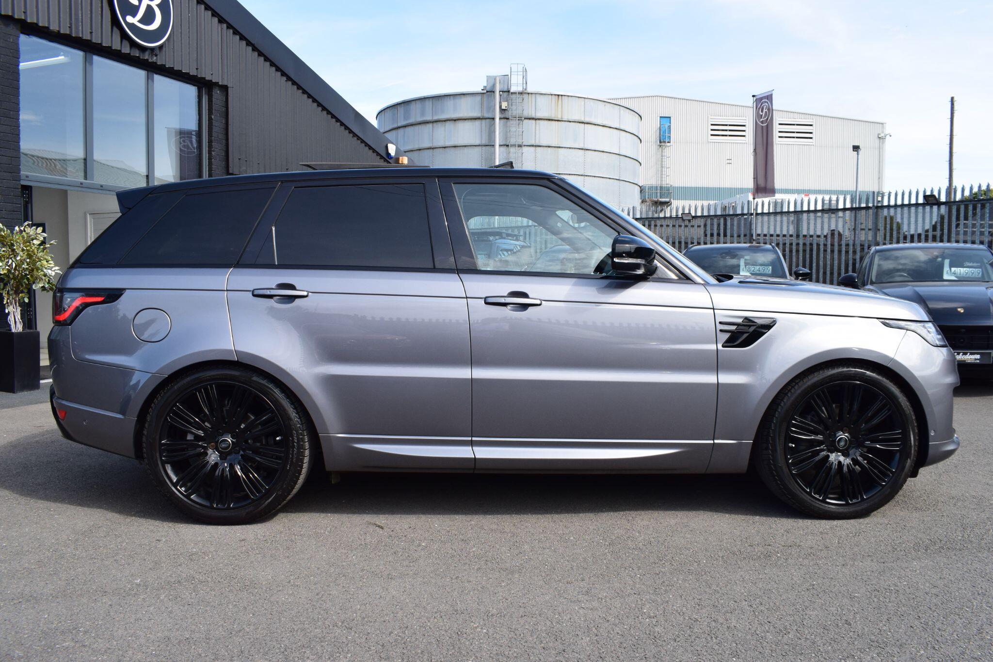 Land Rover Range Rover Sport view 4