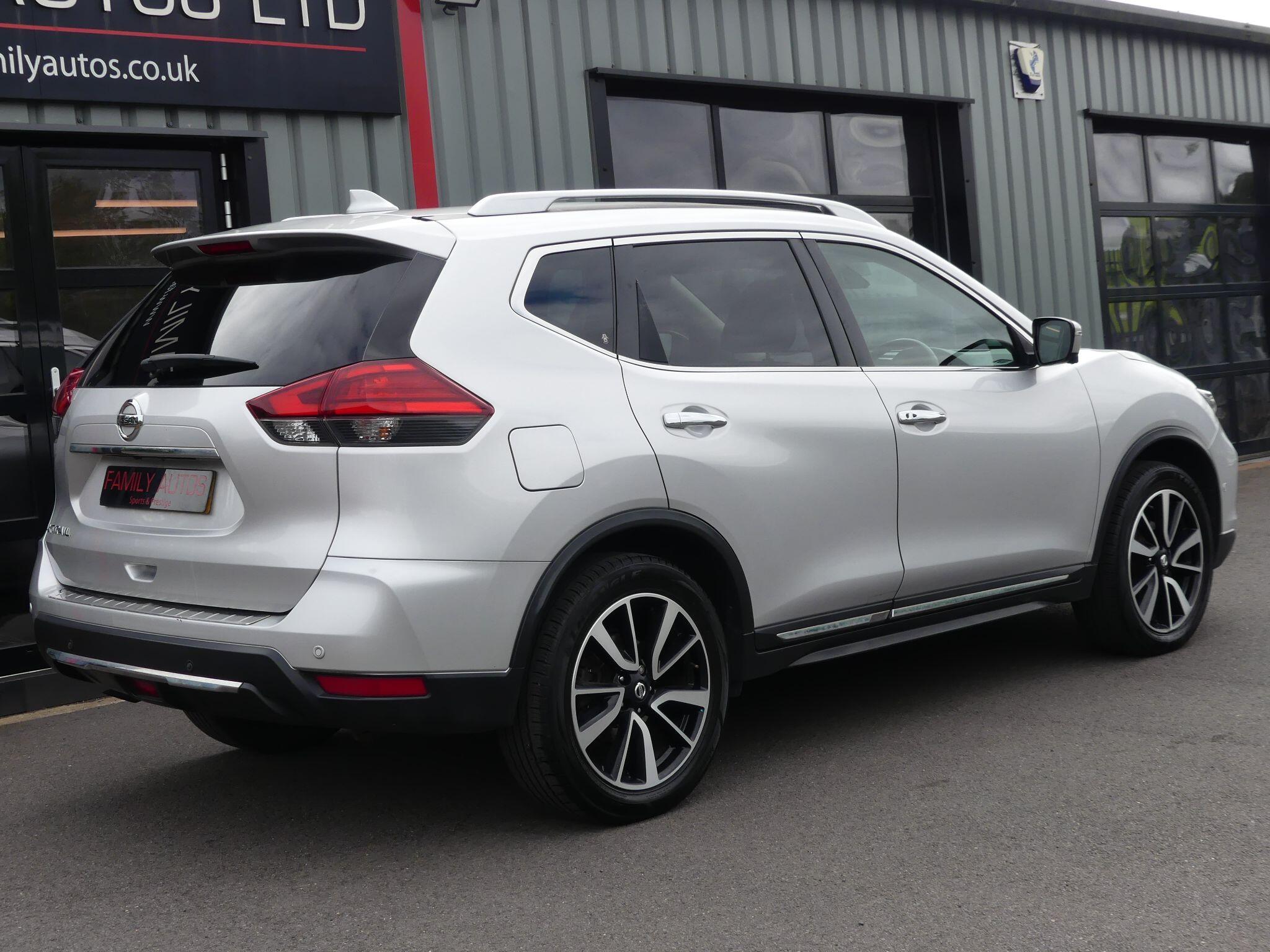 Nissan X-Trail view 7