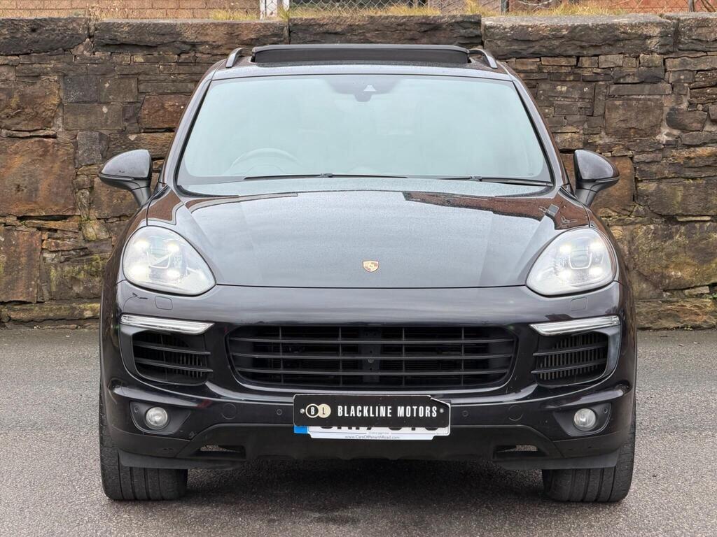 Porsche Cayenne view 2