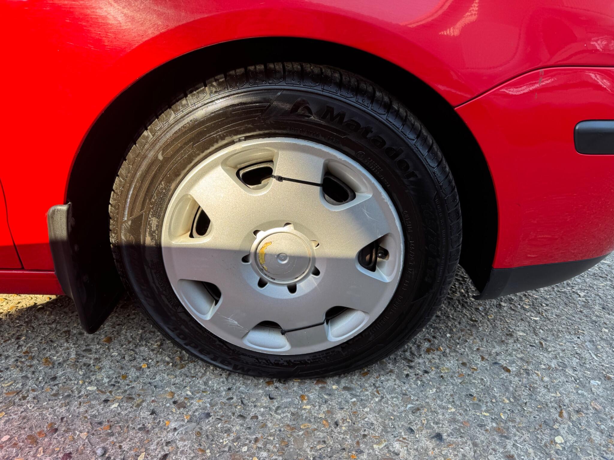 Volkswagen Polo view 18