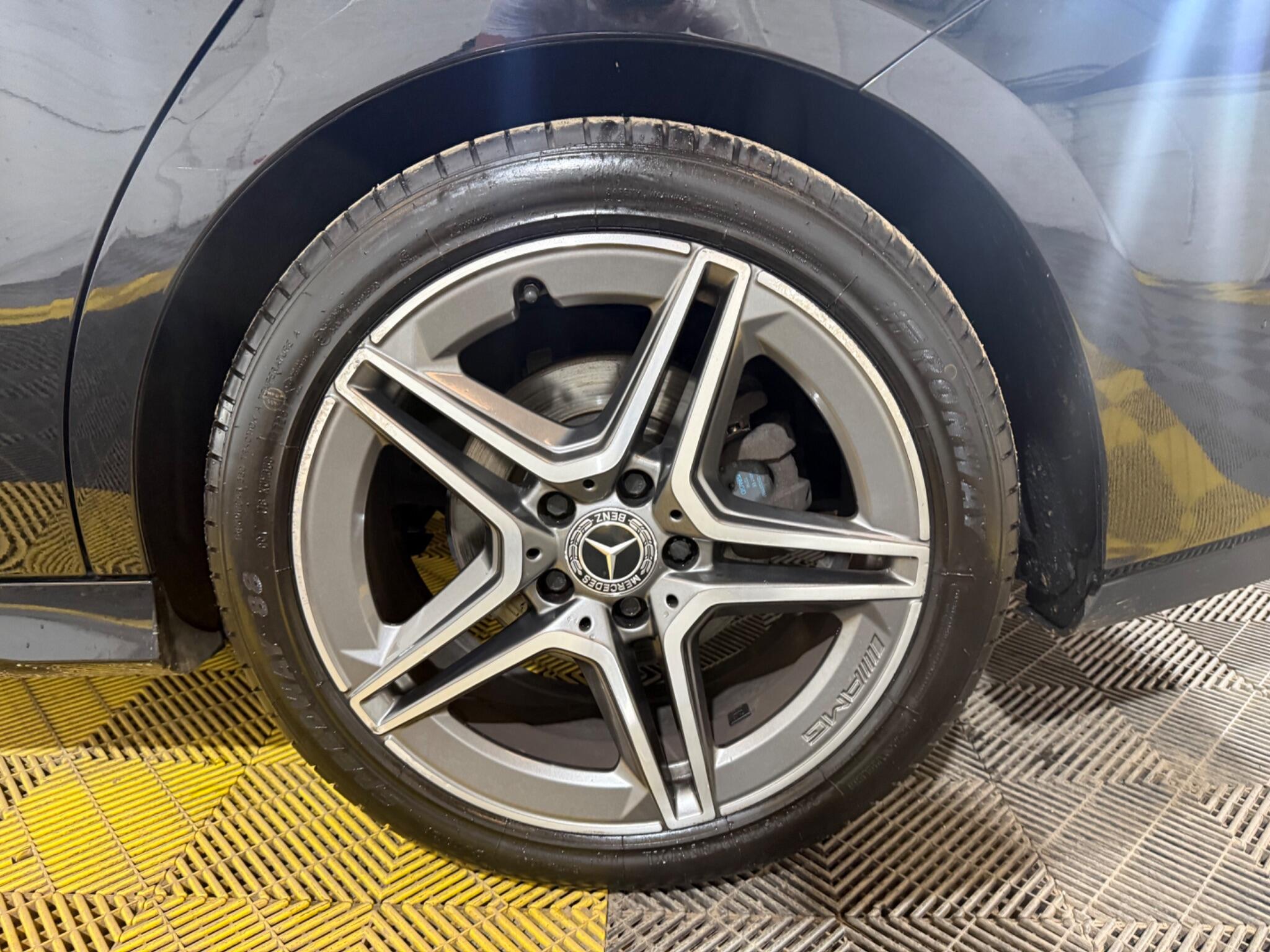Mercedes-Benz Cla view 43