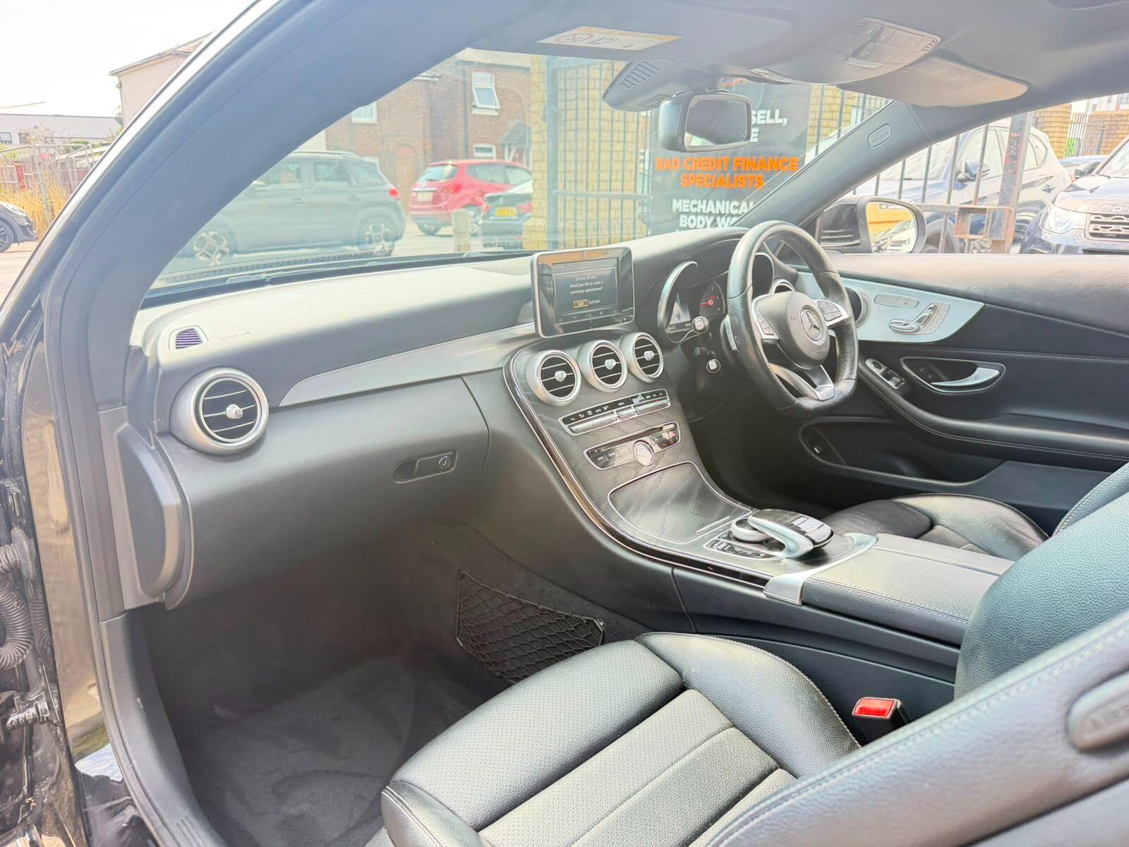 Mercedes-Benz C-Class view 12