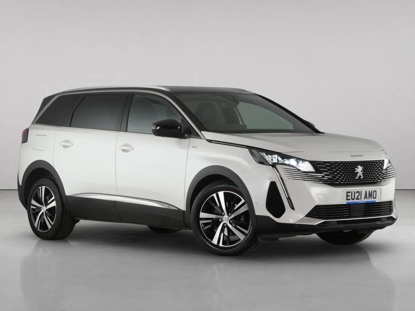 2021 Peugeot 5008 in White for sale