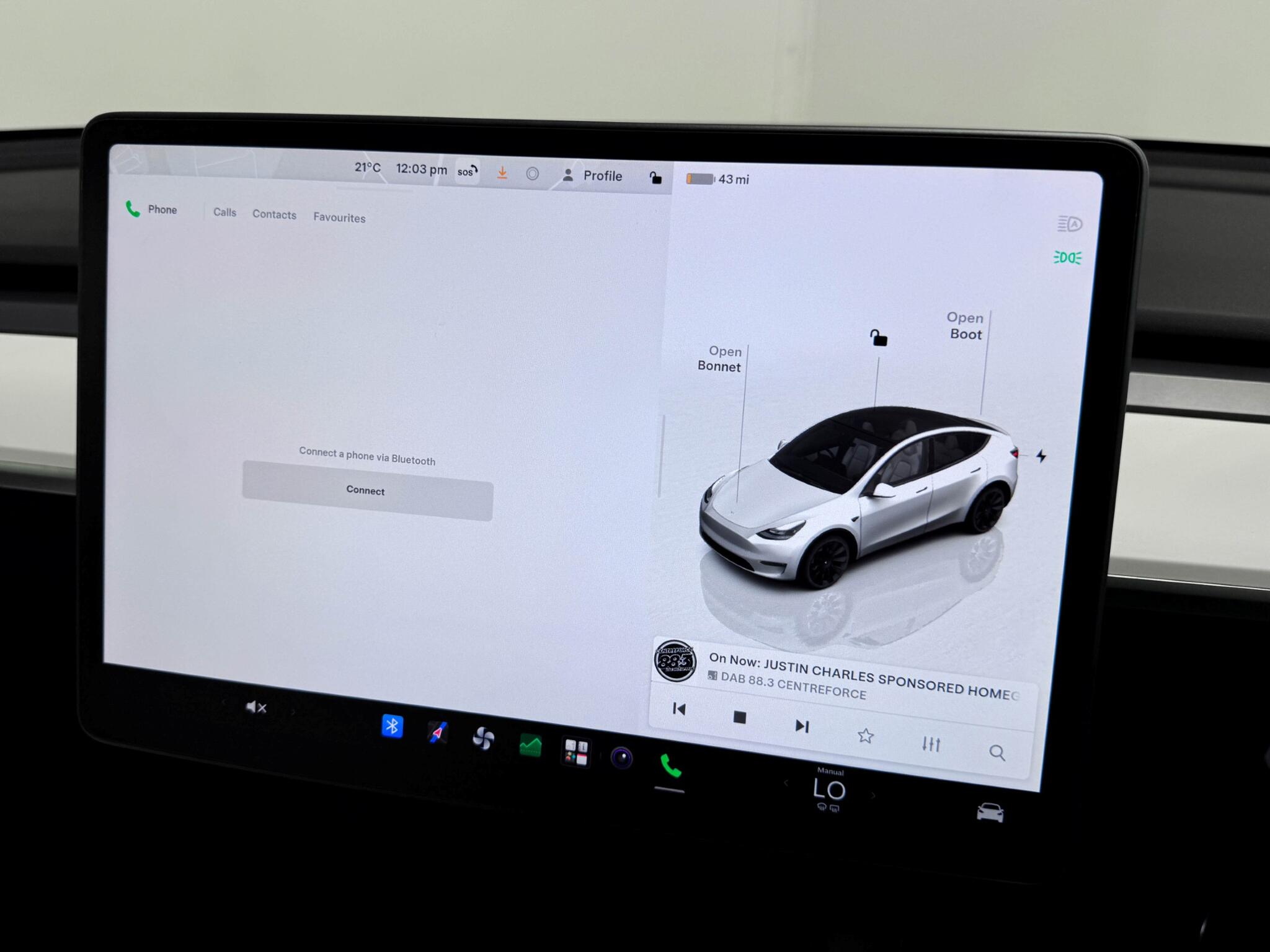 Tesla Model Y view 41
