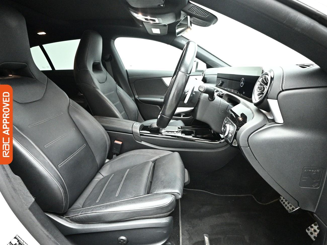 Mercedes-Benz Cla view 11