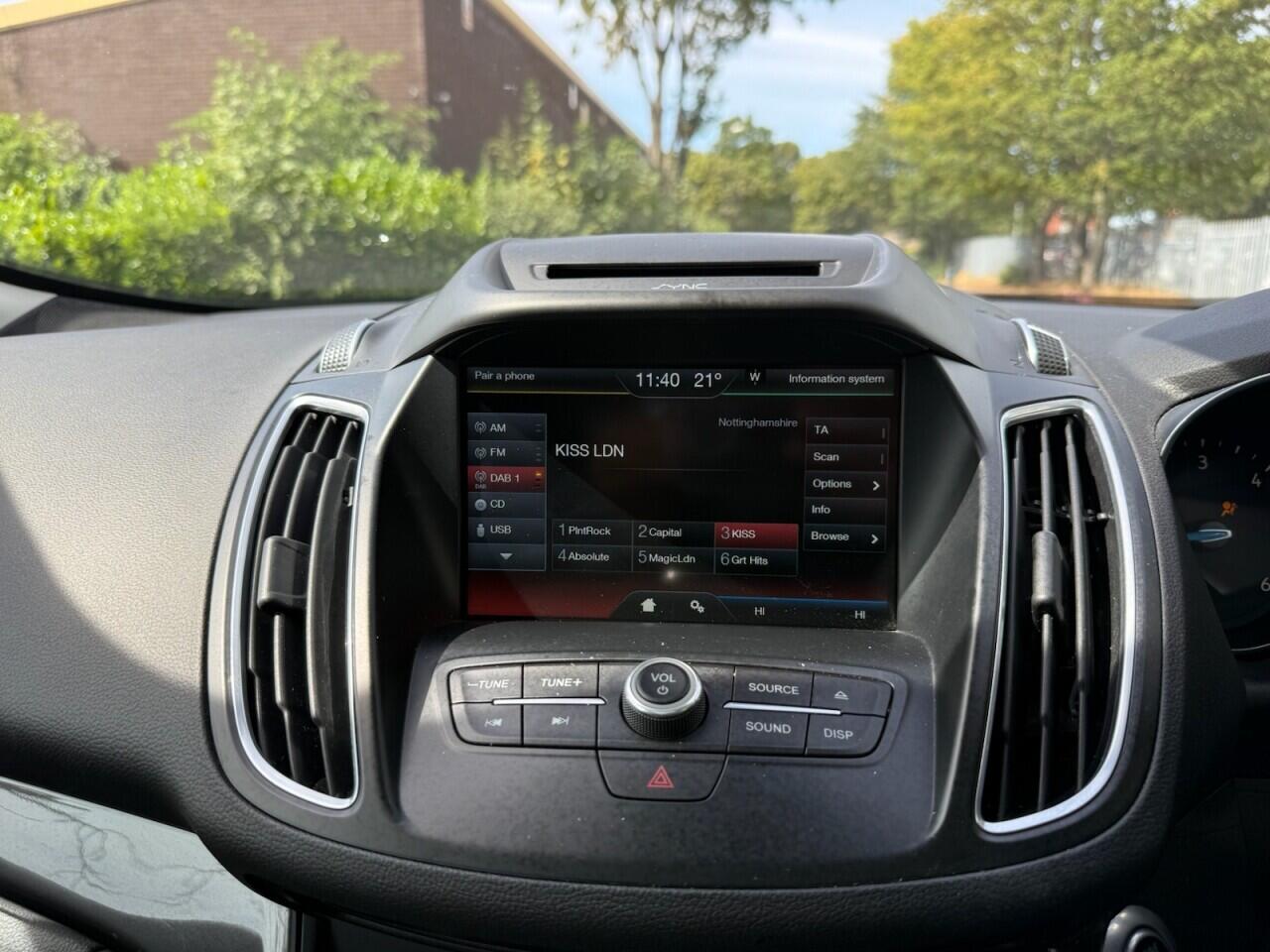 Ford C-Max view 24