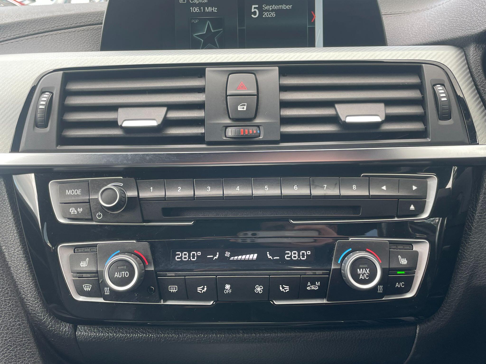 BMW 3 Series view 29