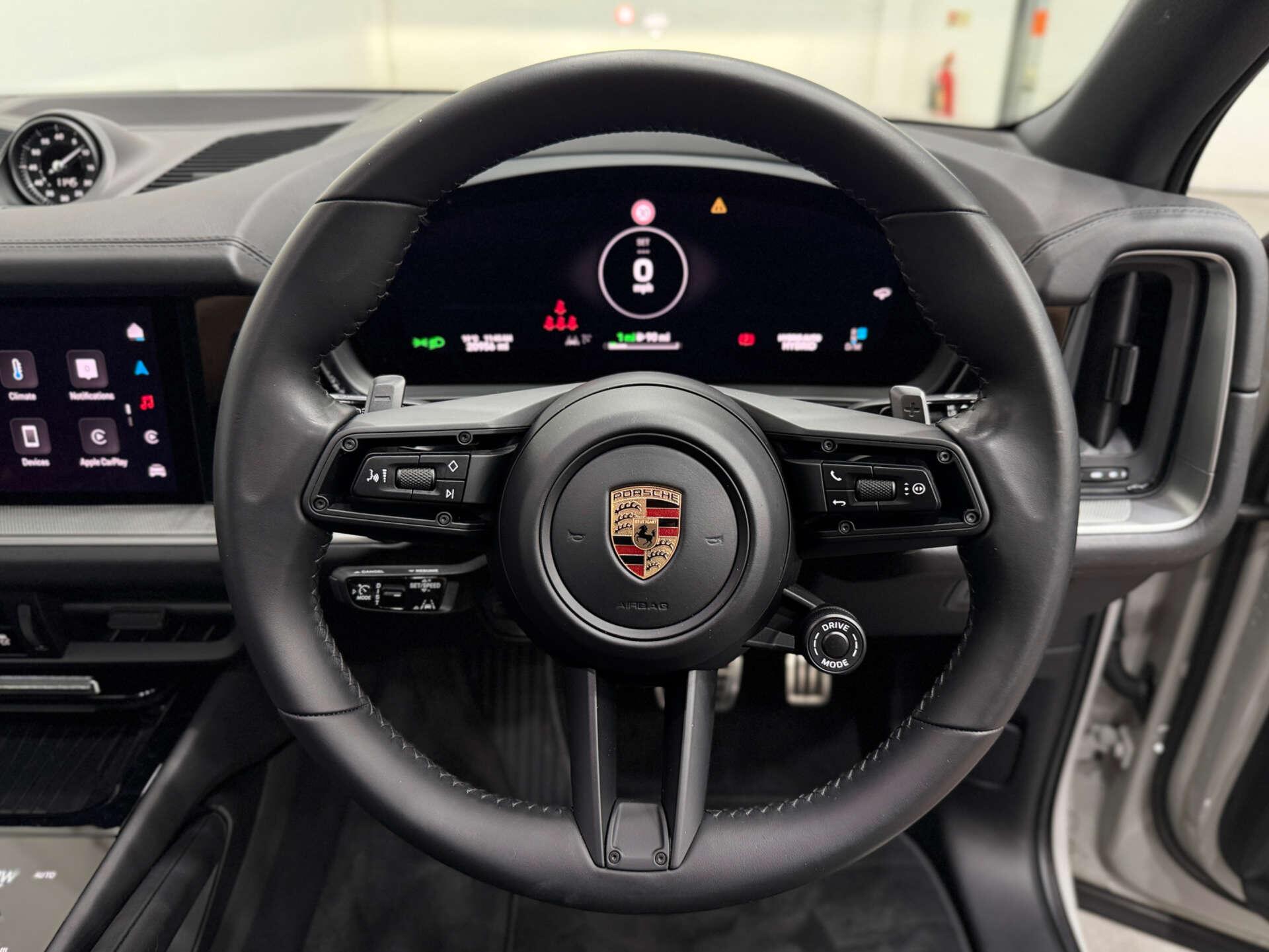Porsche Cayenne view 20