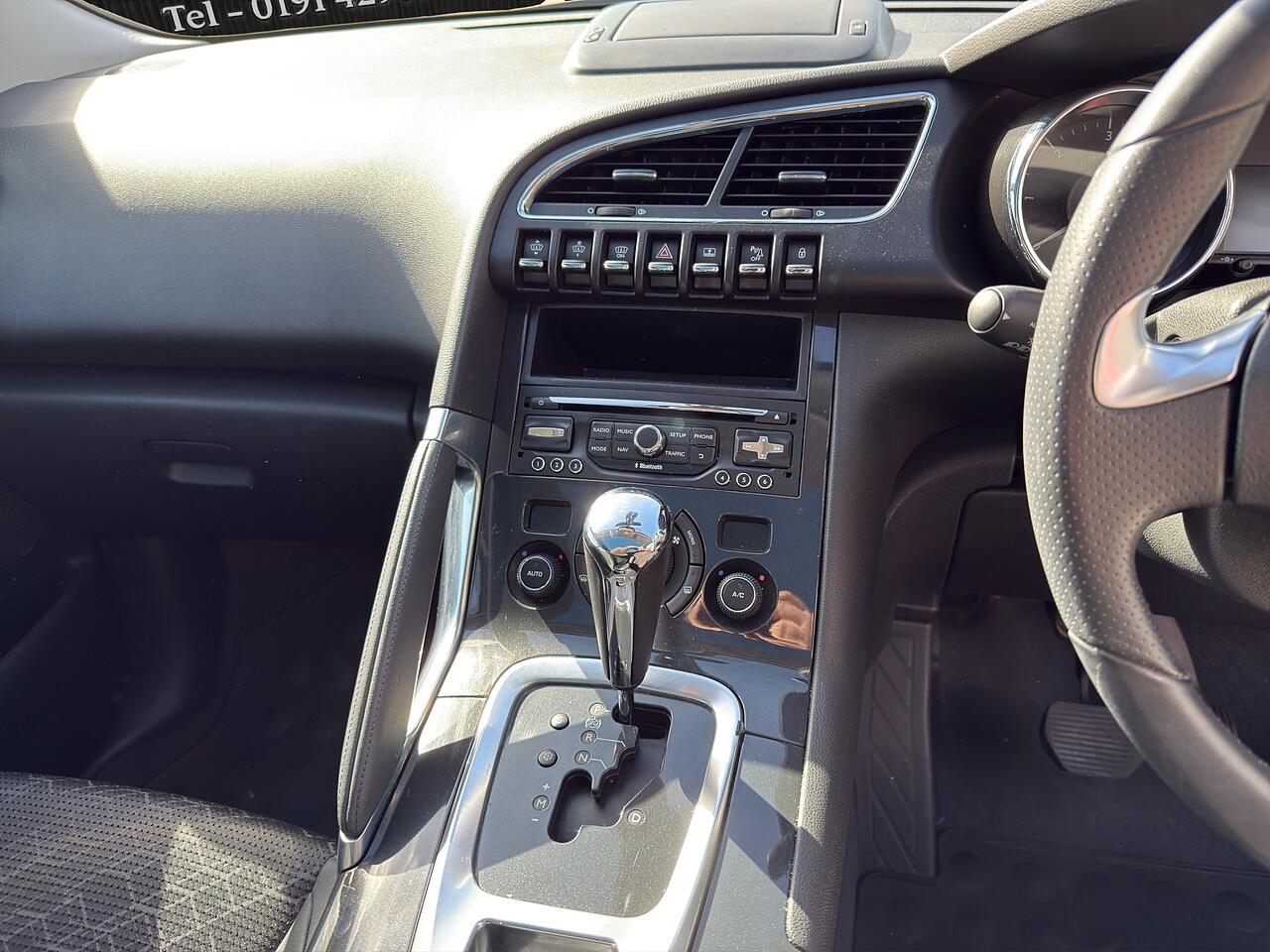 Peugeot 3008 view 18