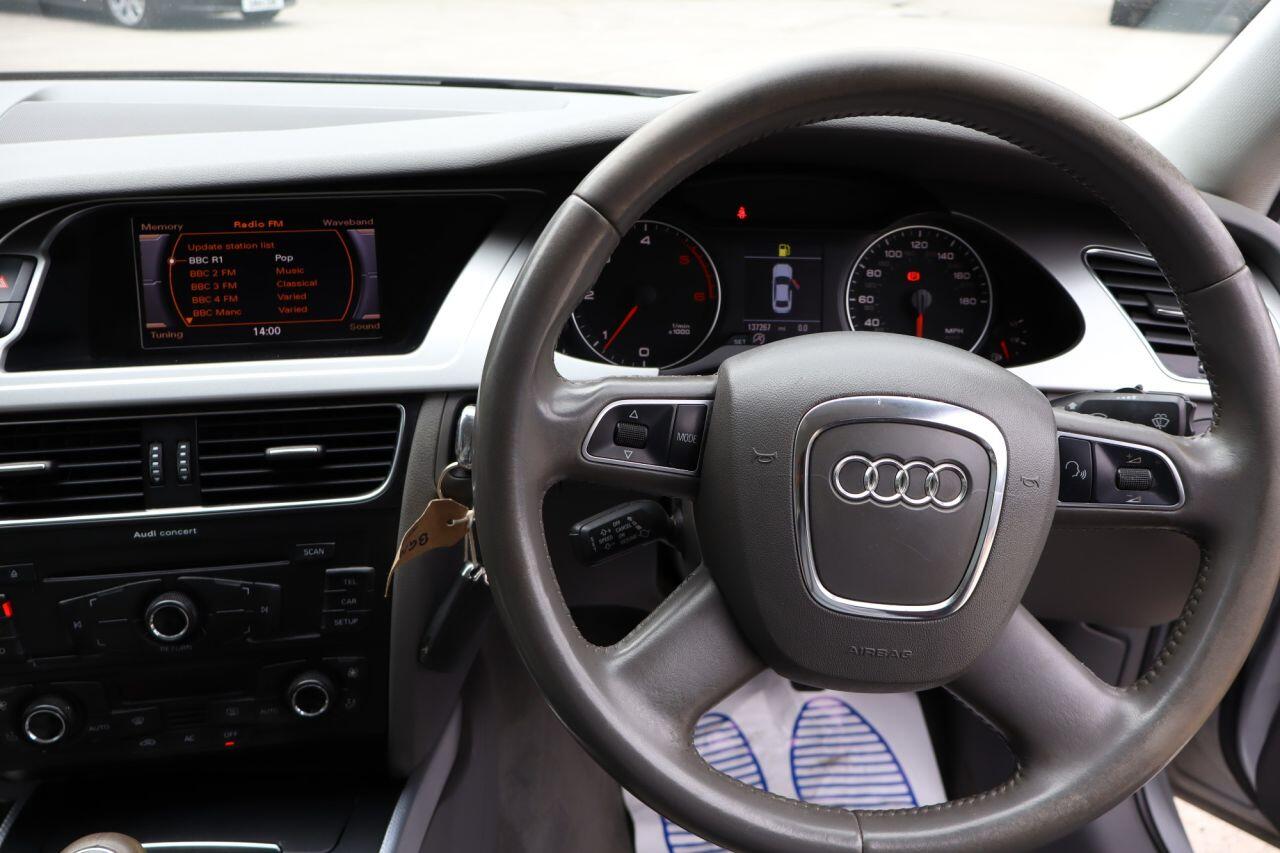 Audi A4 view 9