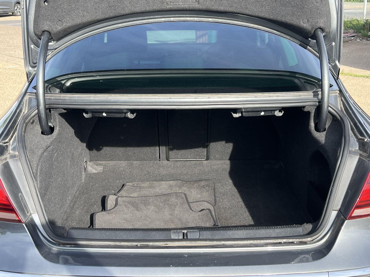 Volkswagen CC view 9