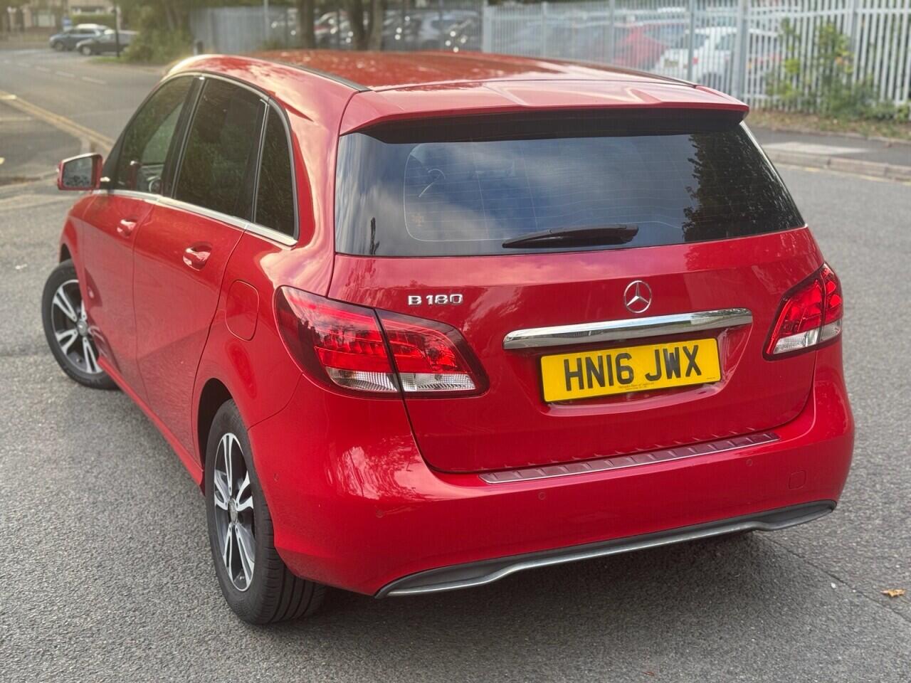 Mercedes-Benz B-Class view 5