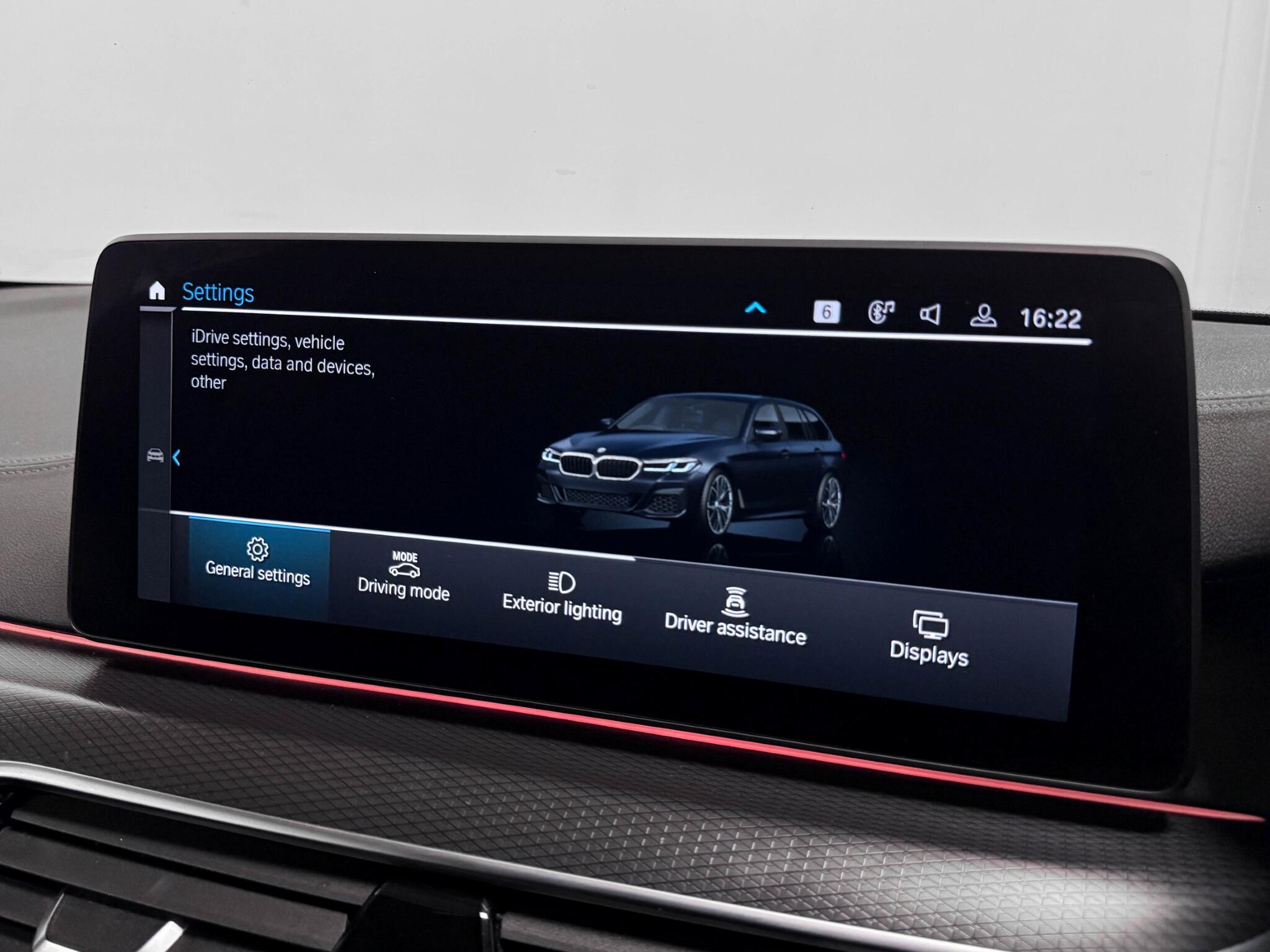 BMW 5 Series view 45