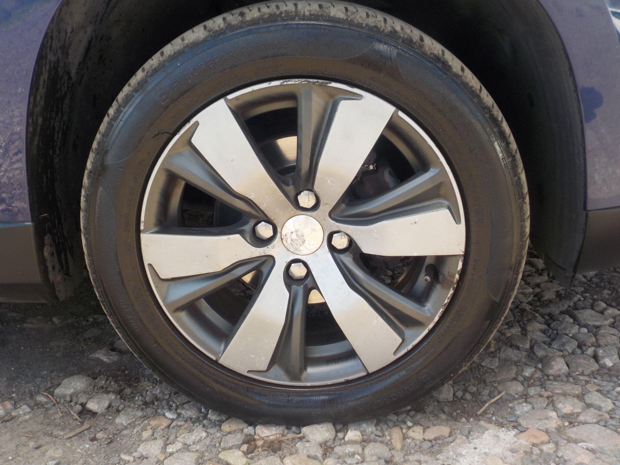 Peugeot 2008 1.6 e-HDi Allure Euro 5 (s/s) 5dr