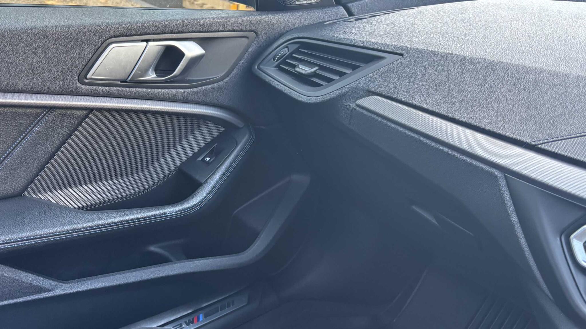BMW 2 Series view 23
