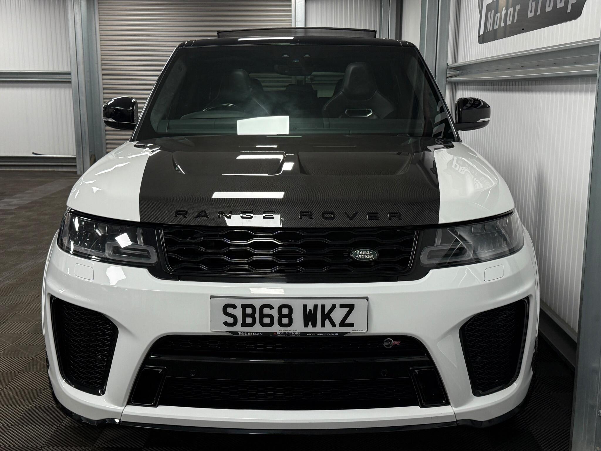 Land Rover Range Rover Sport view 3