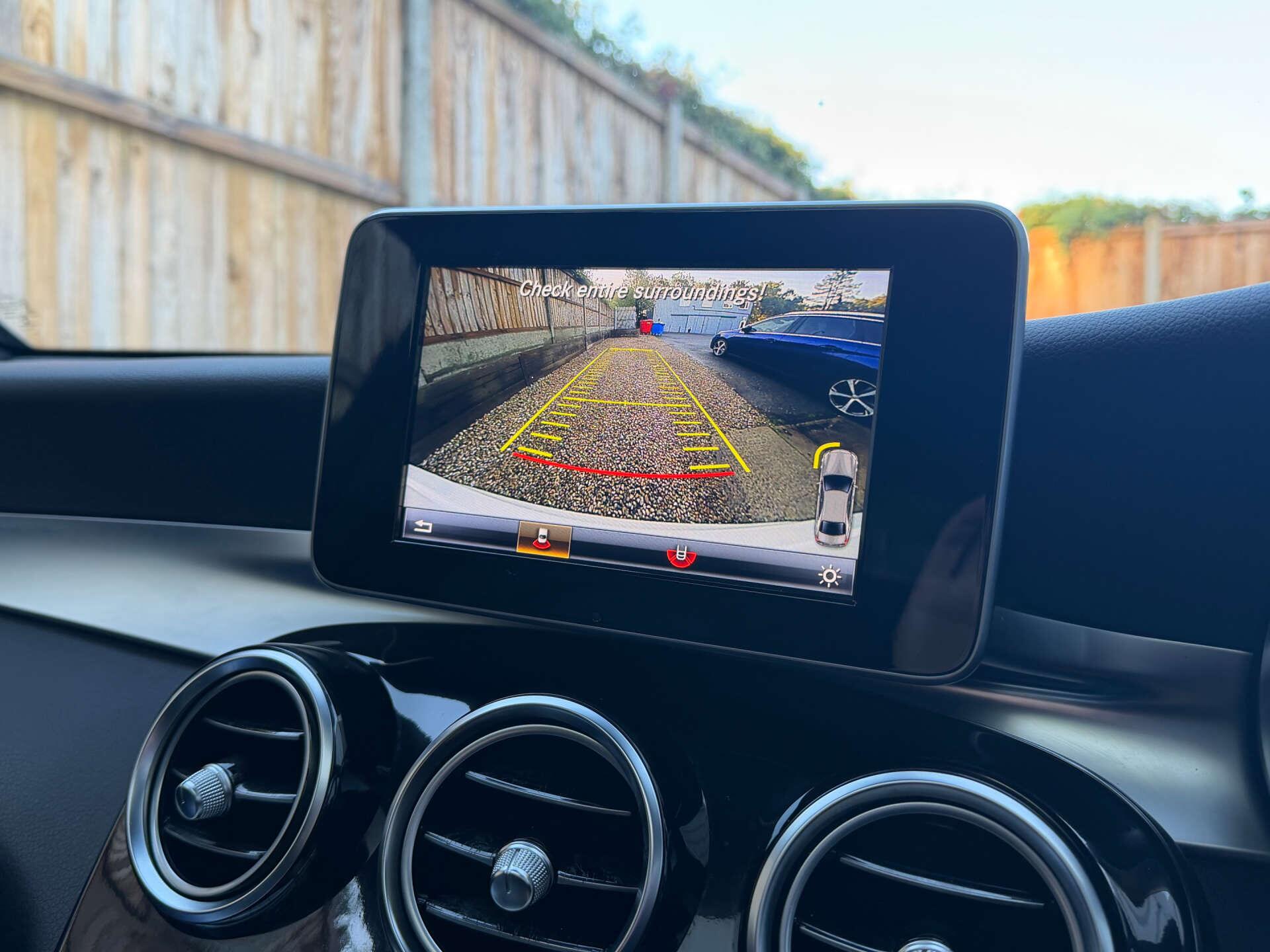 Mercedes-Benz GLC view 18