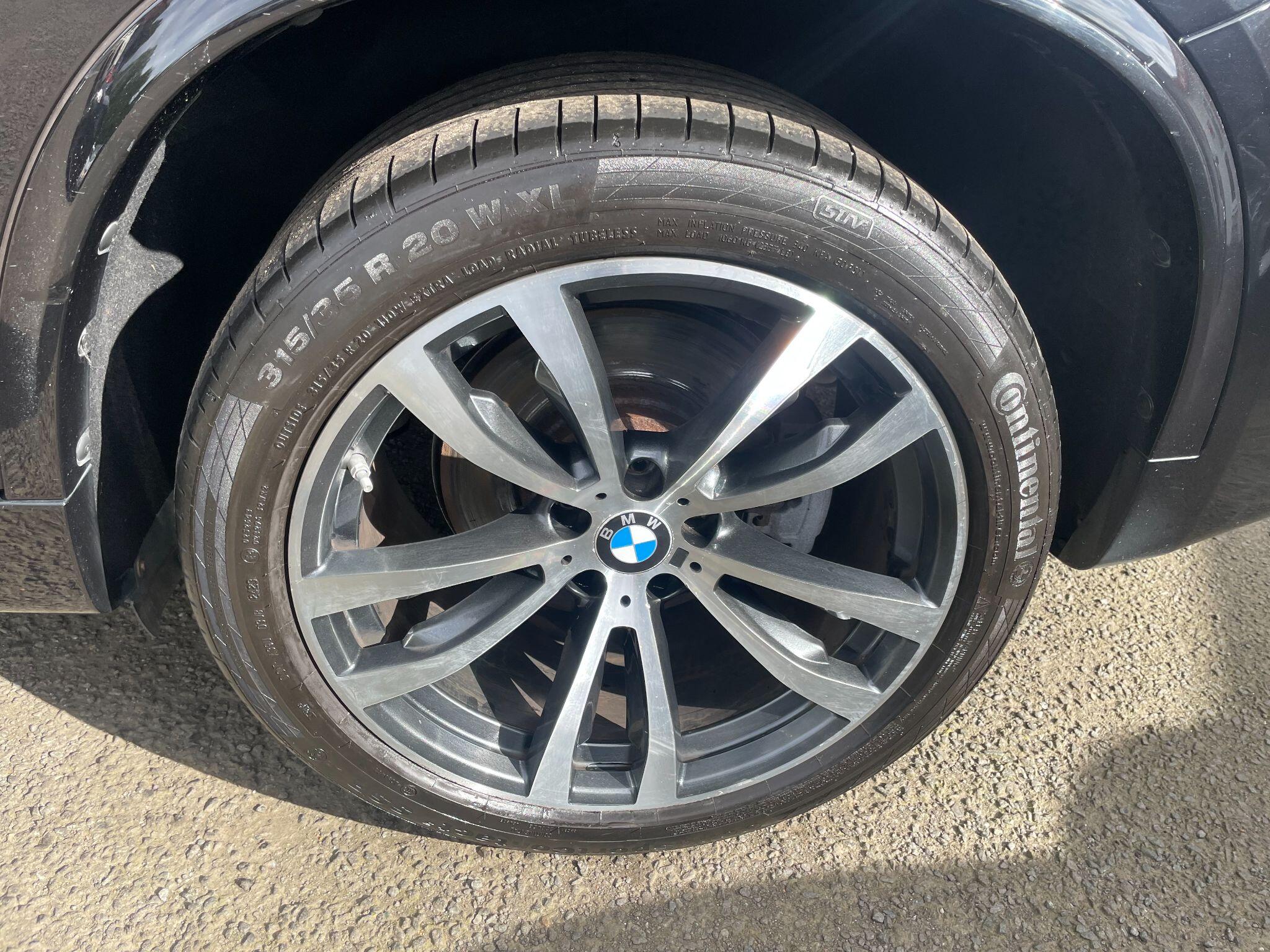 BMW X5 view 41