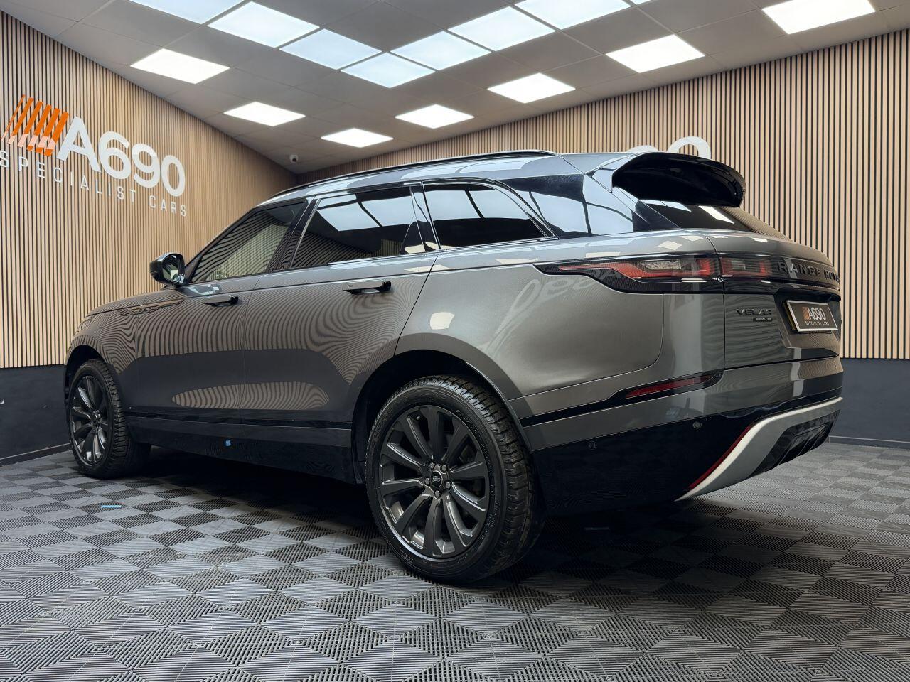 Land Rover Range Rover Velar view 5