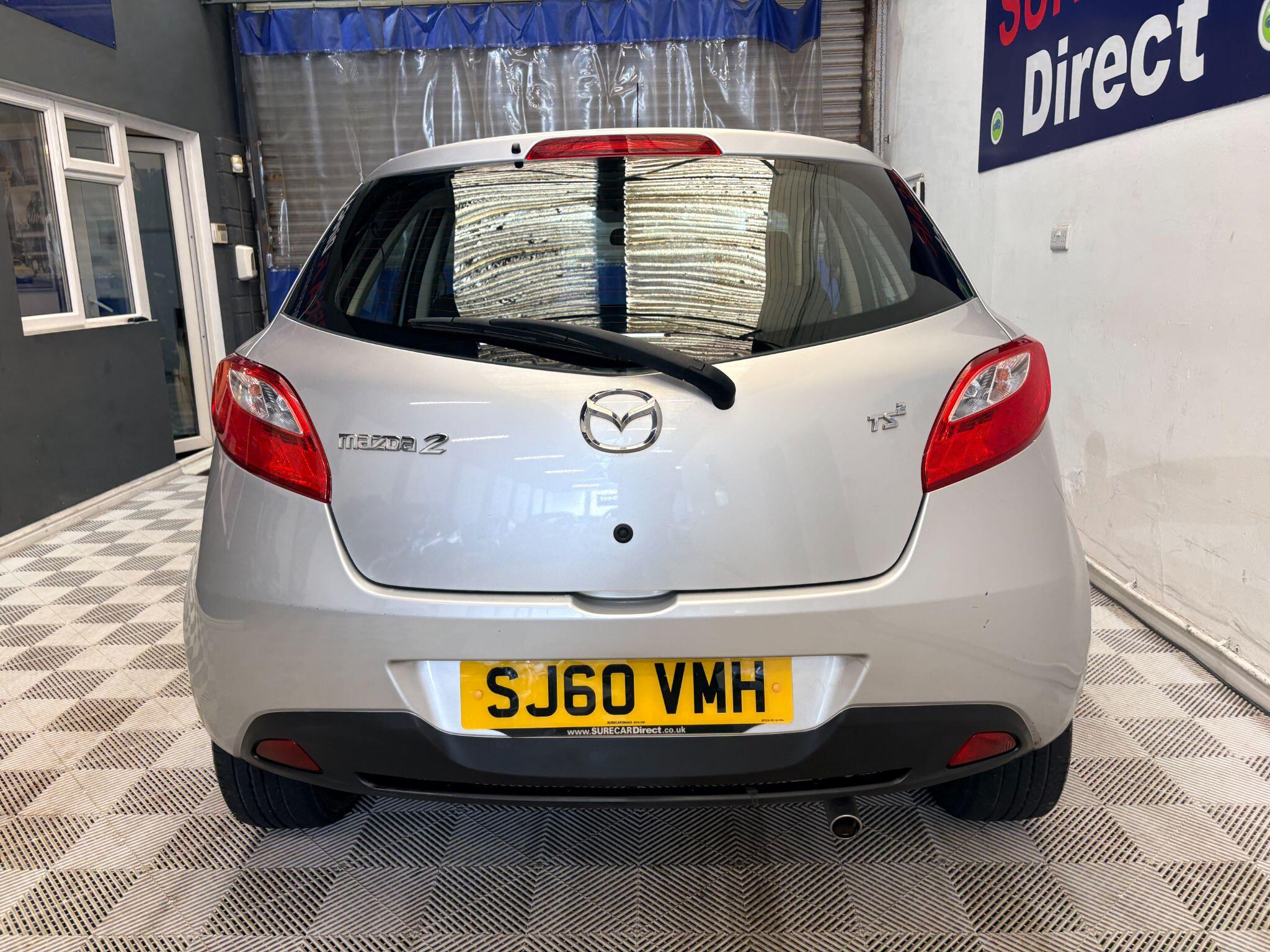 Mazda Mazda2 view 20