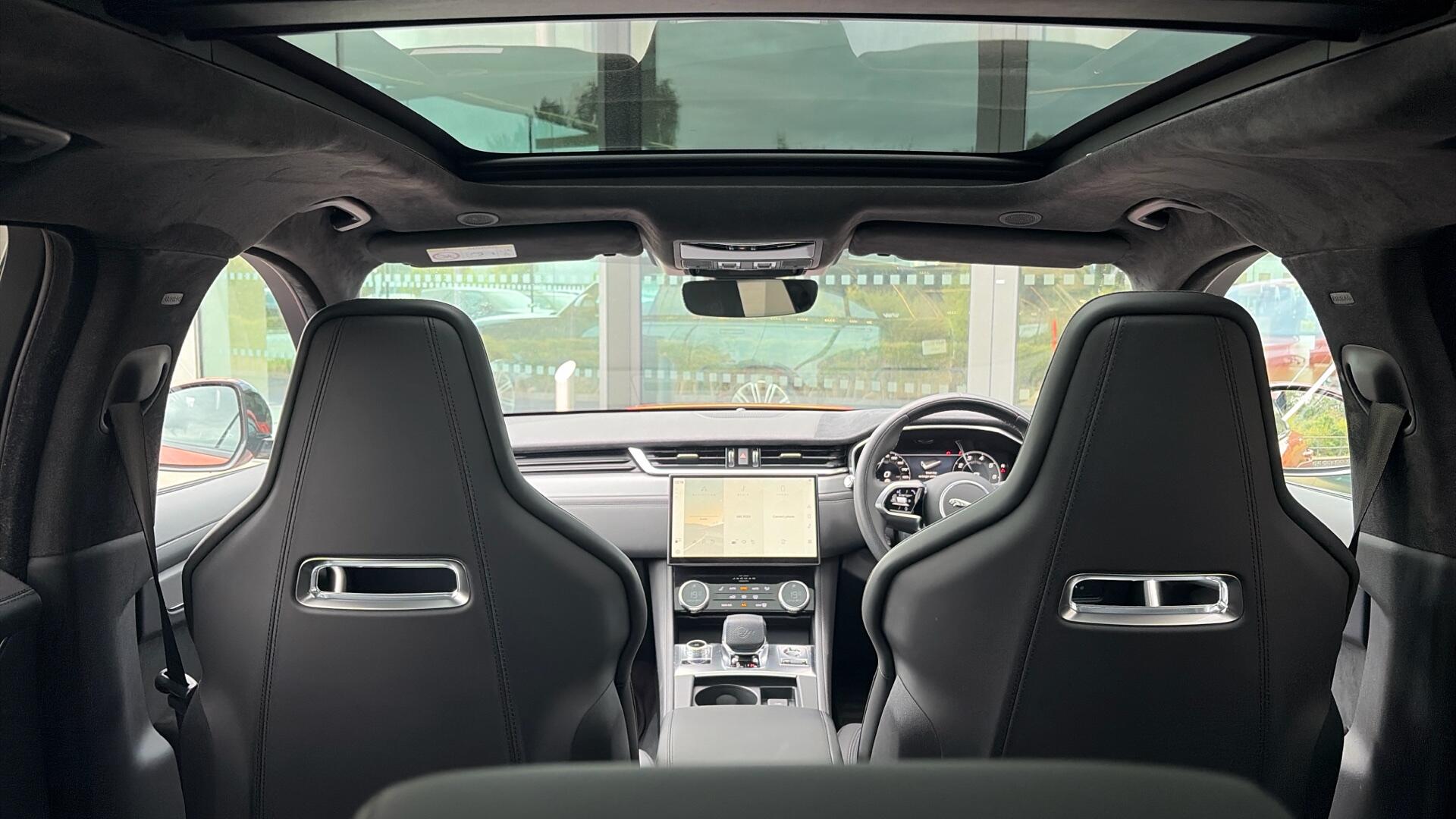 Jaguar F-Pace view 70
