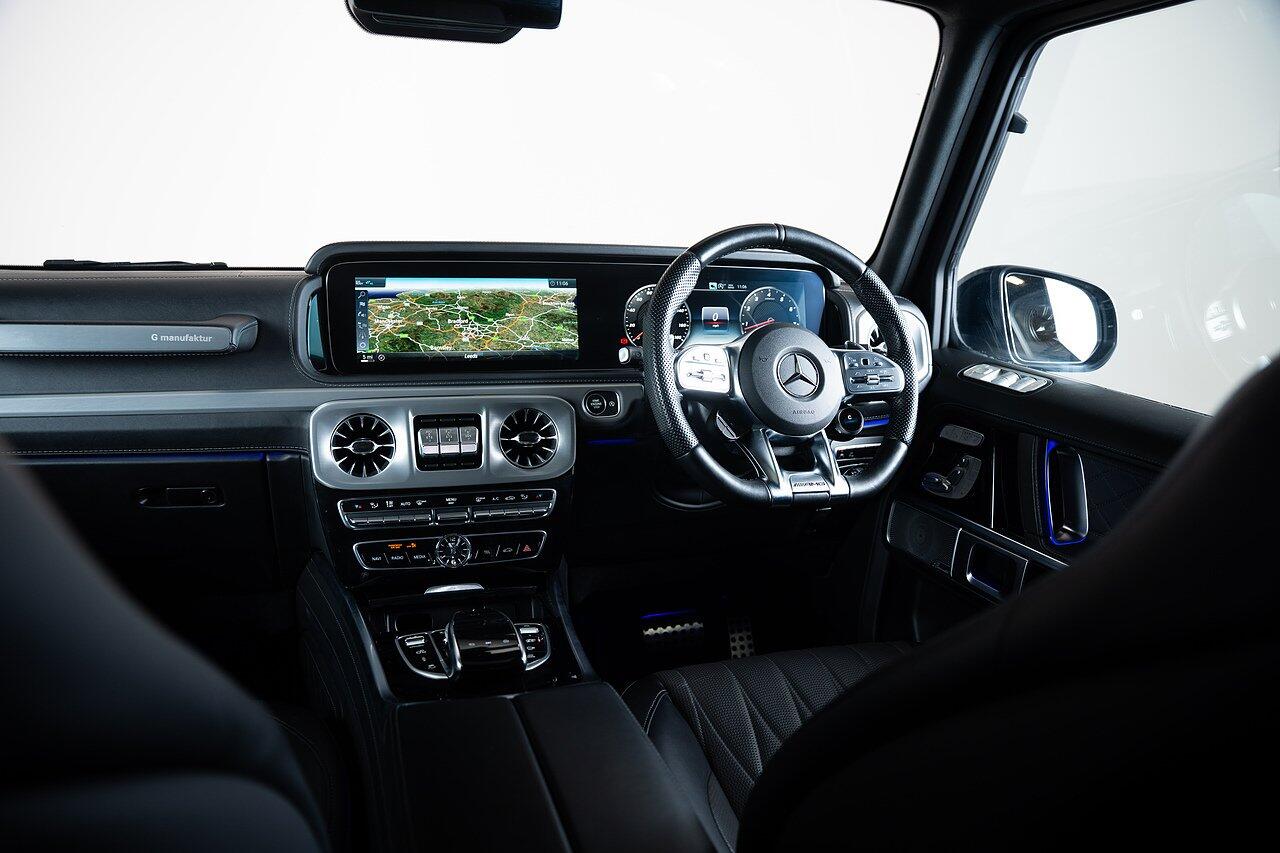 Mercedes-Benz G-Class view 18