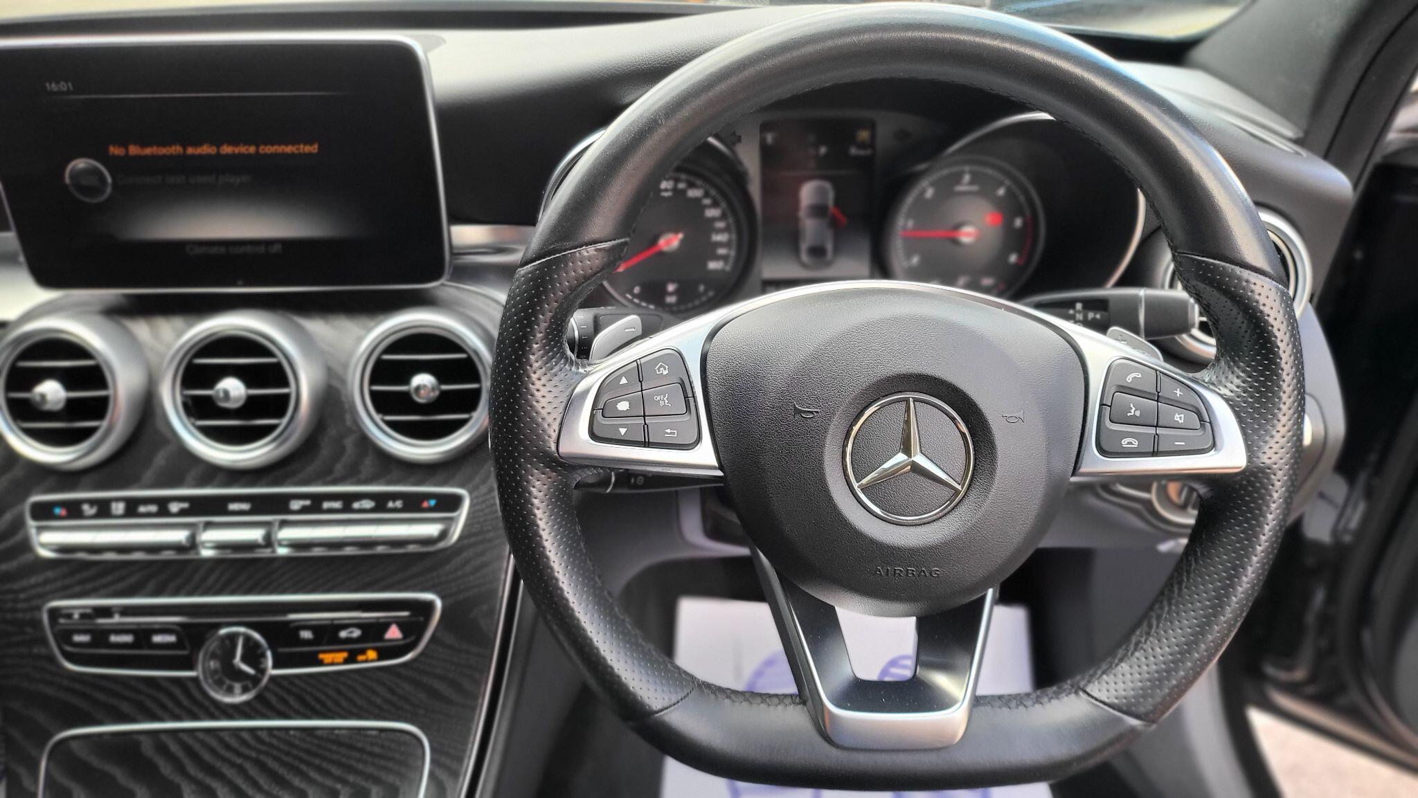 Mercedes-Benz C-Class view 18