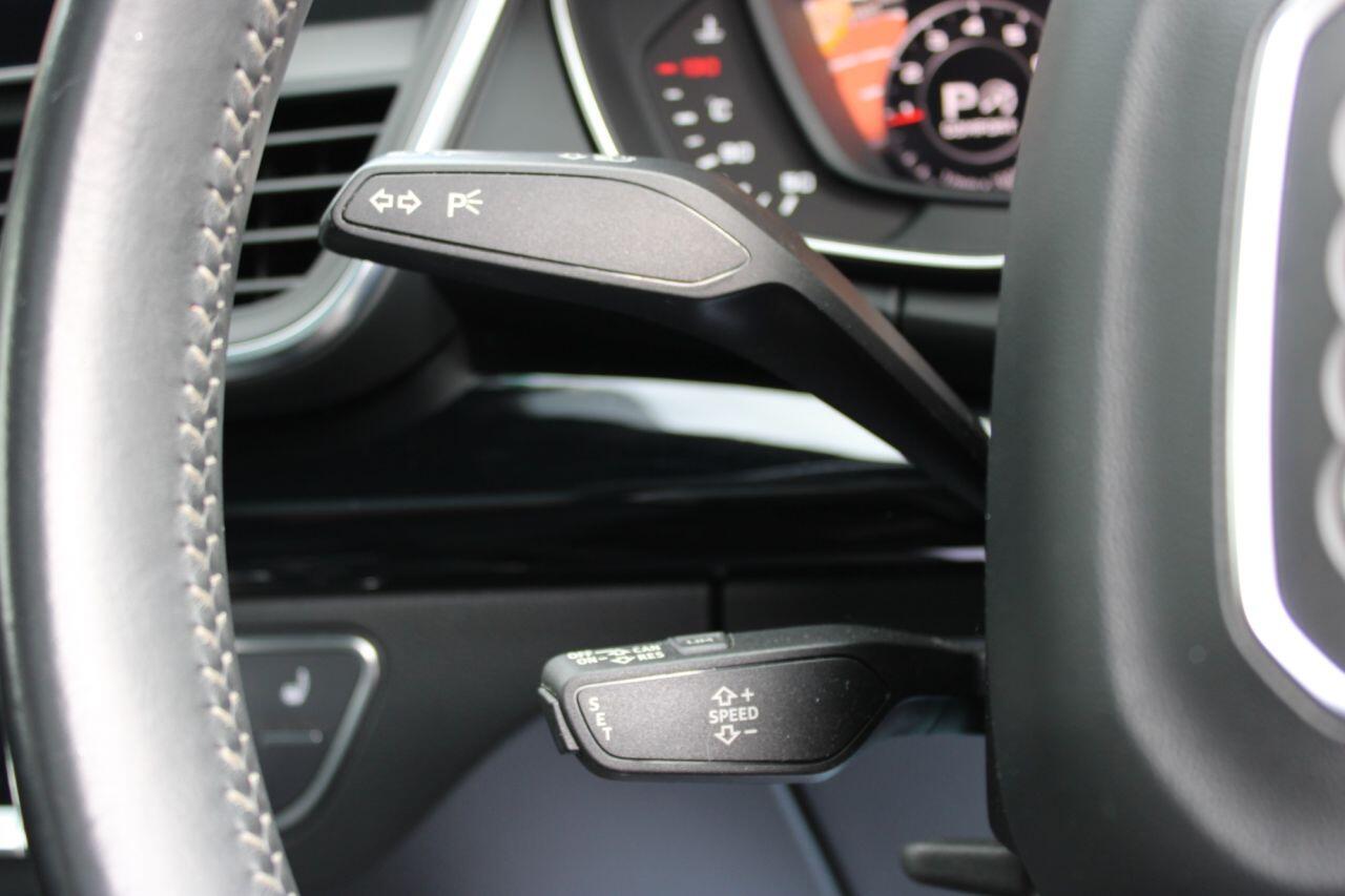 Audi Q5 view 50