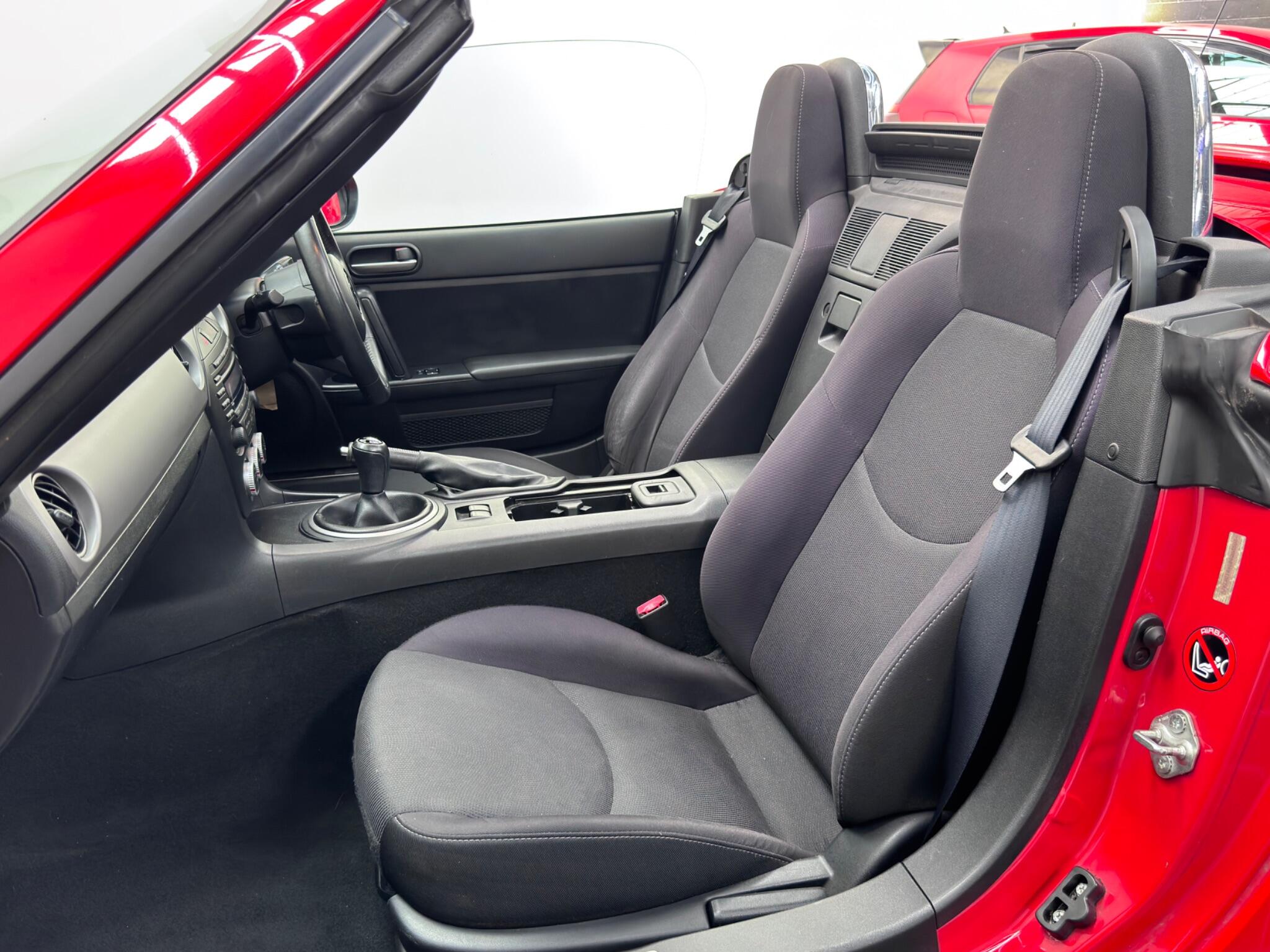 Mazda MX-5 view 27