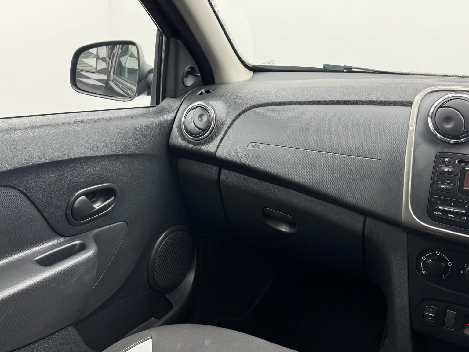 Dacia Sandero view 24