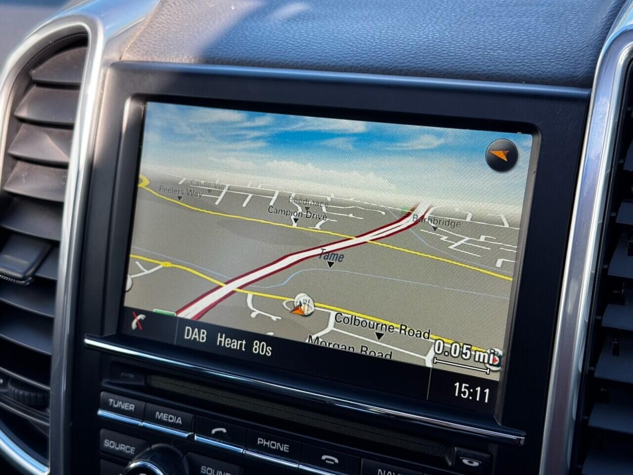 Porsche Cayenne view 27