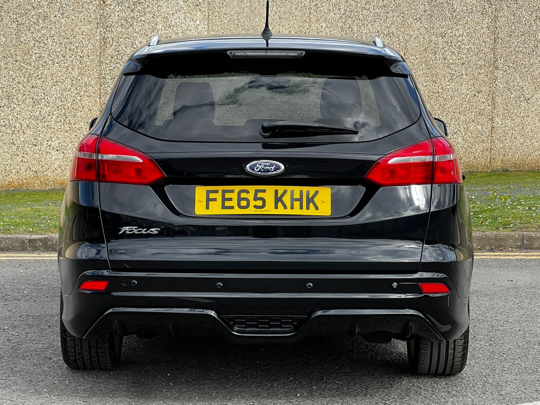 Ford Focus view 10