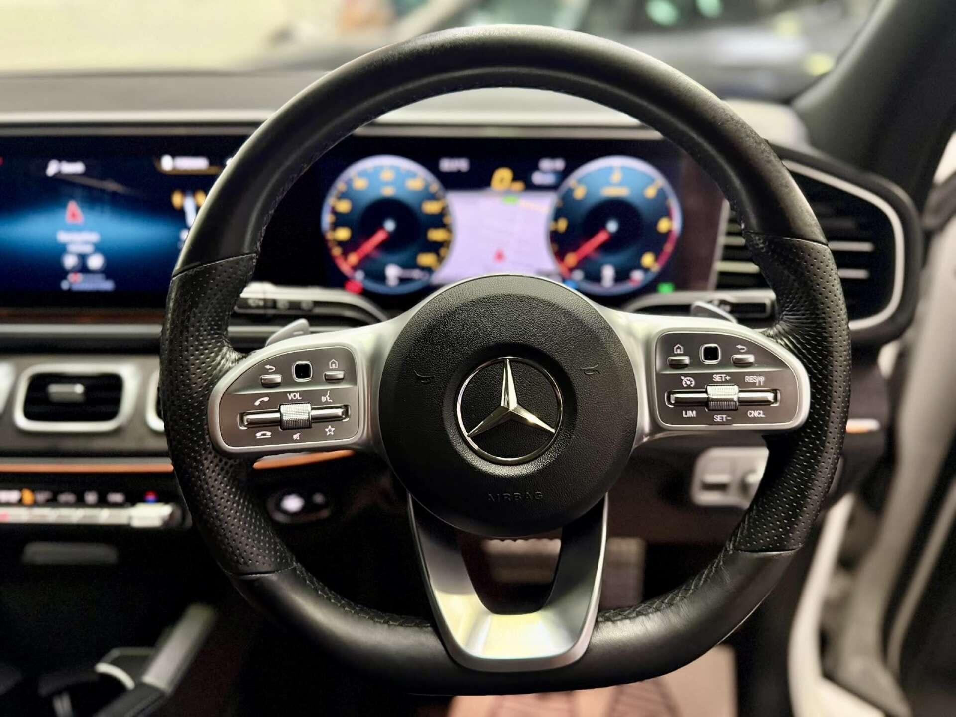 Mercedes-Benz Gle view 11