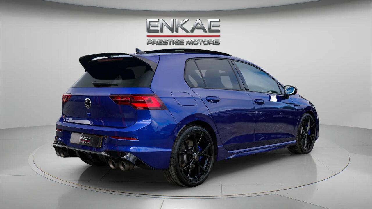 Volkswagen Golf view 4