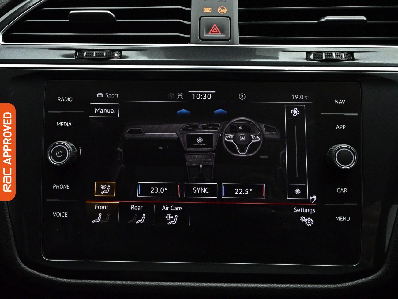 Volkswagen Tiguan Allspace view 22
