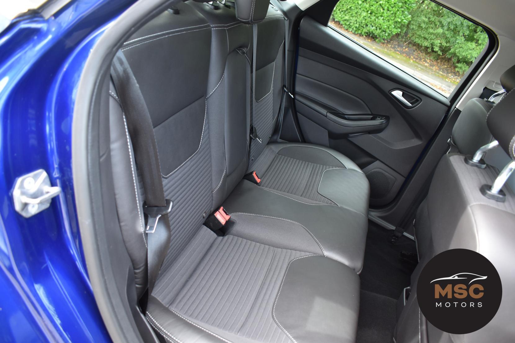 Ford Focus view 30