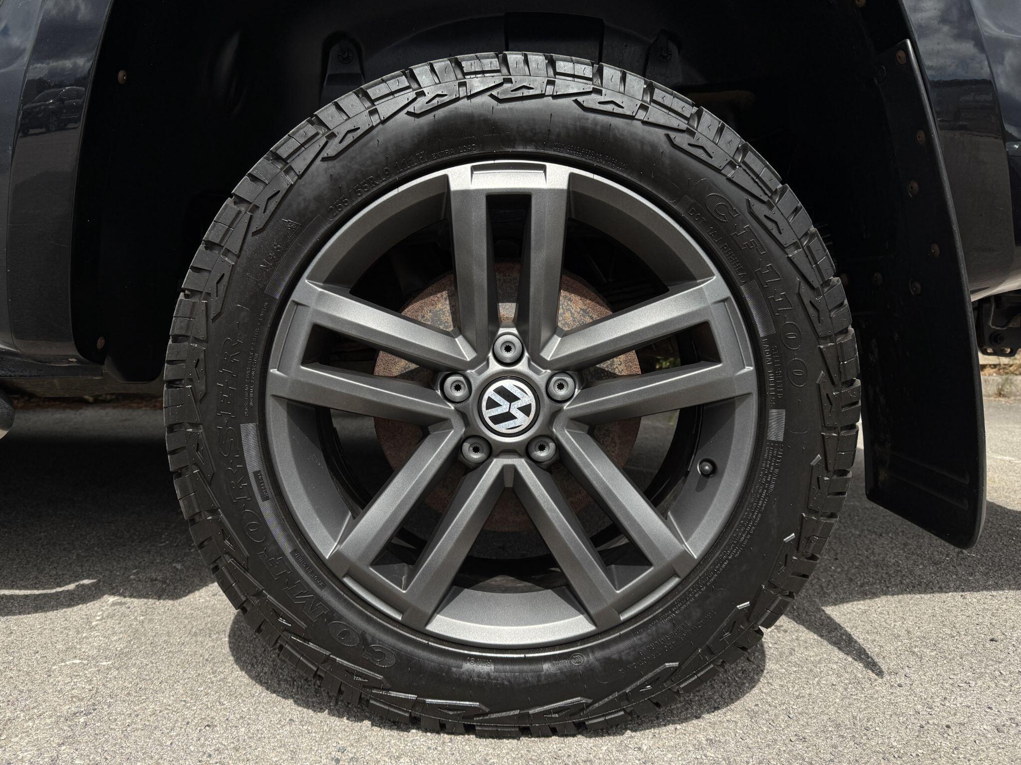 Volkswagen Amarok view 35