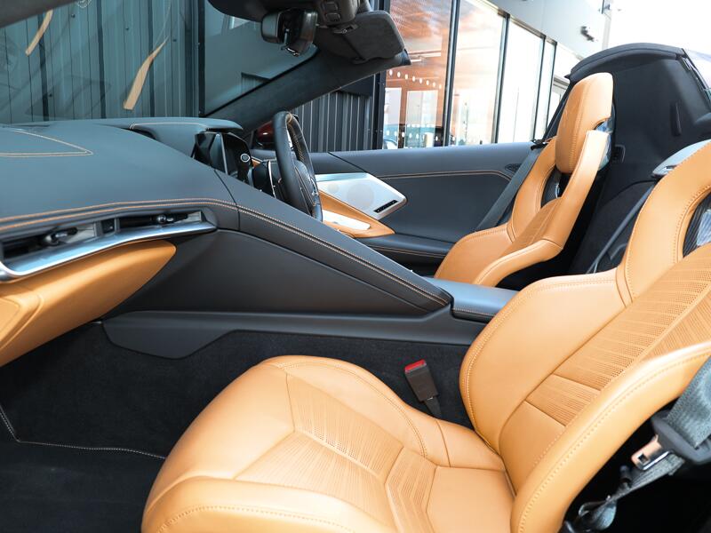 Chevrolet Corvette view 6