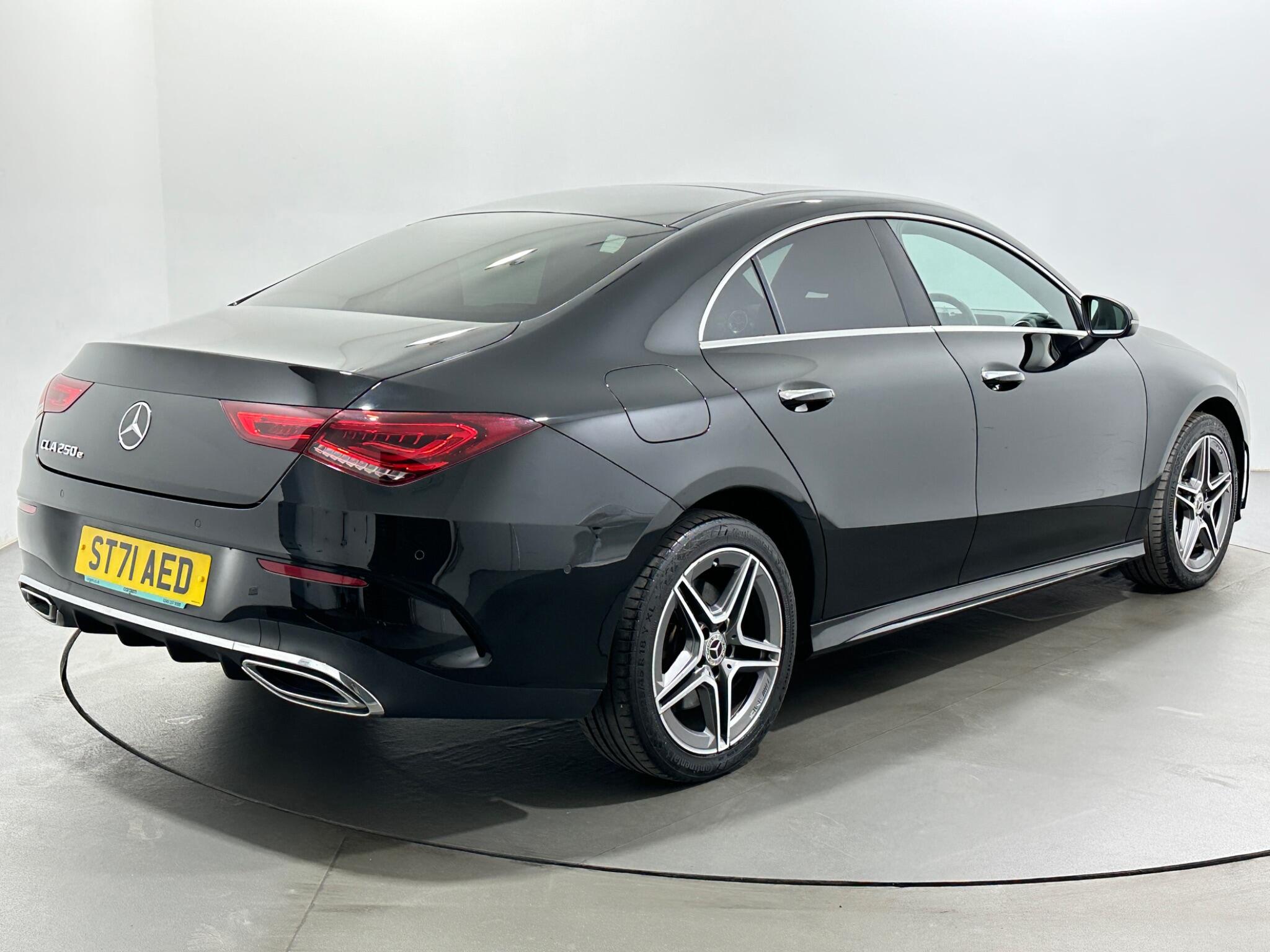 Mercedes-Benz Cla view 8