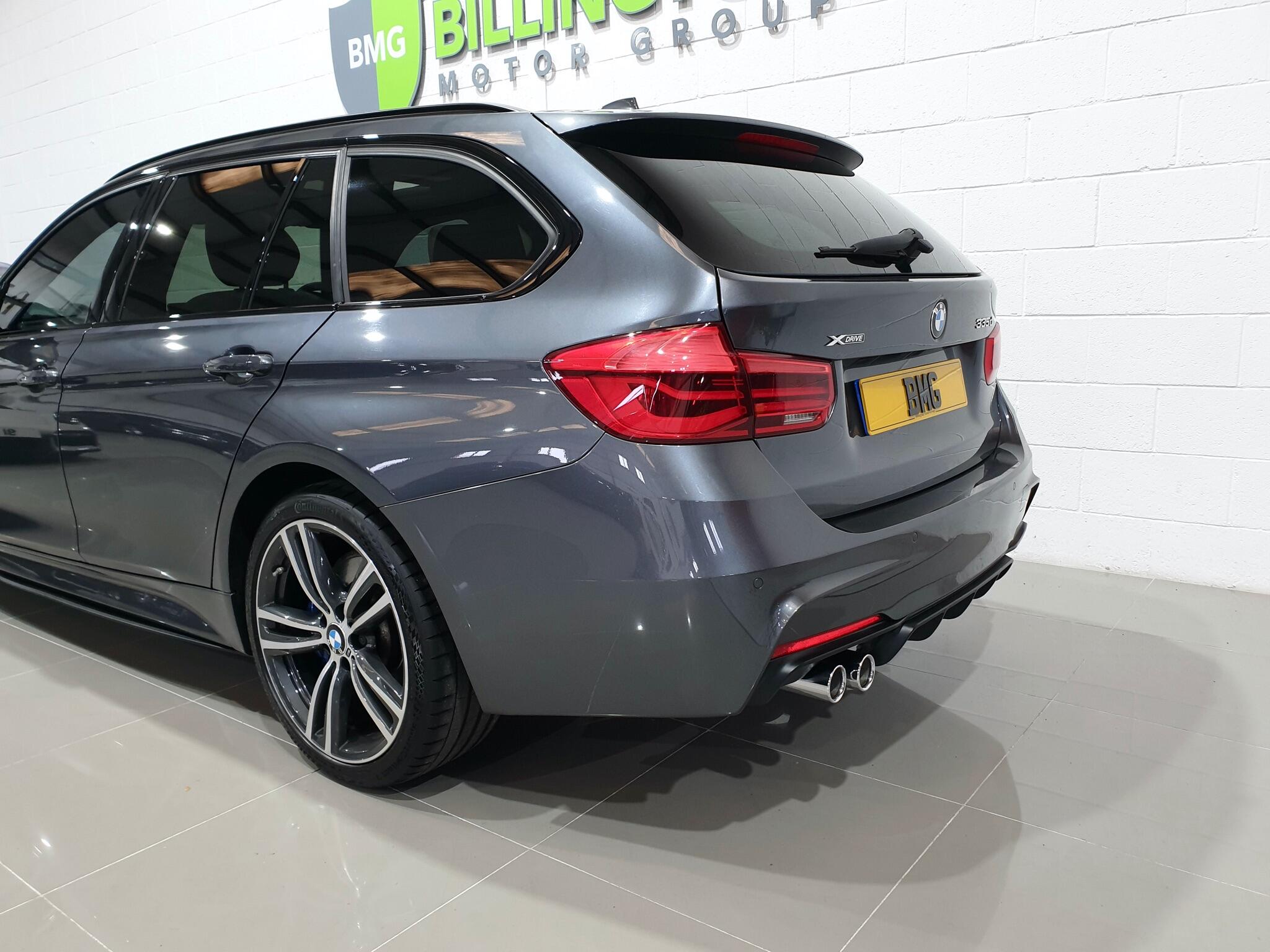 BMW 3 Series view 34