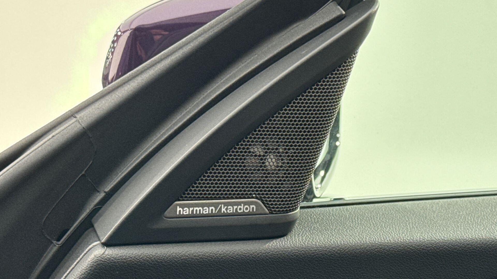BMW 2 Series view 21