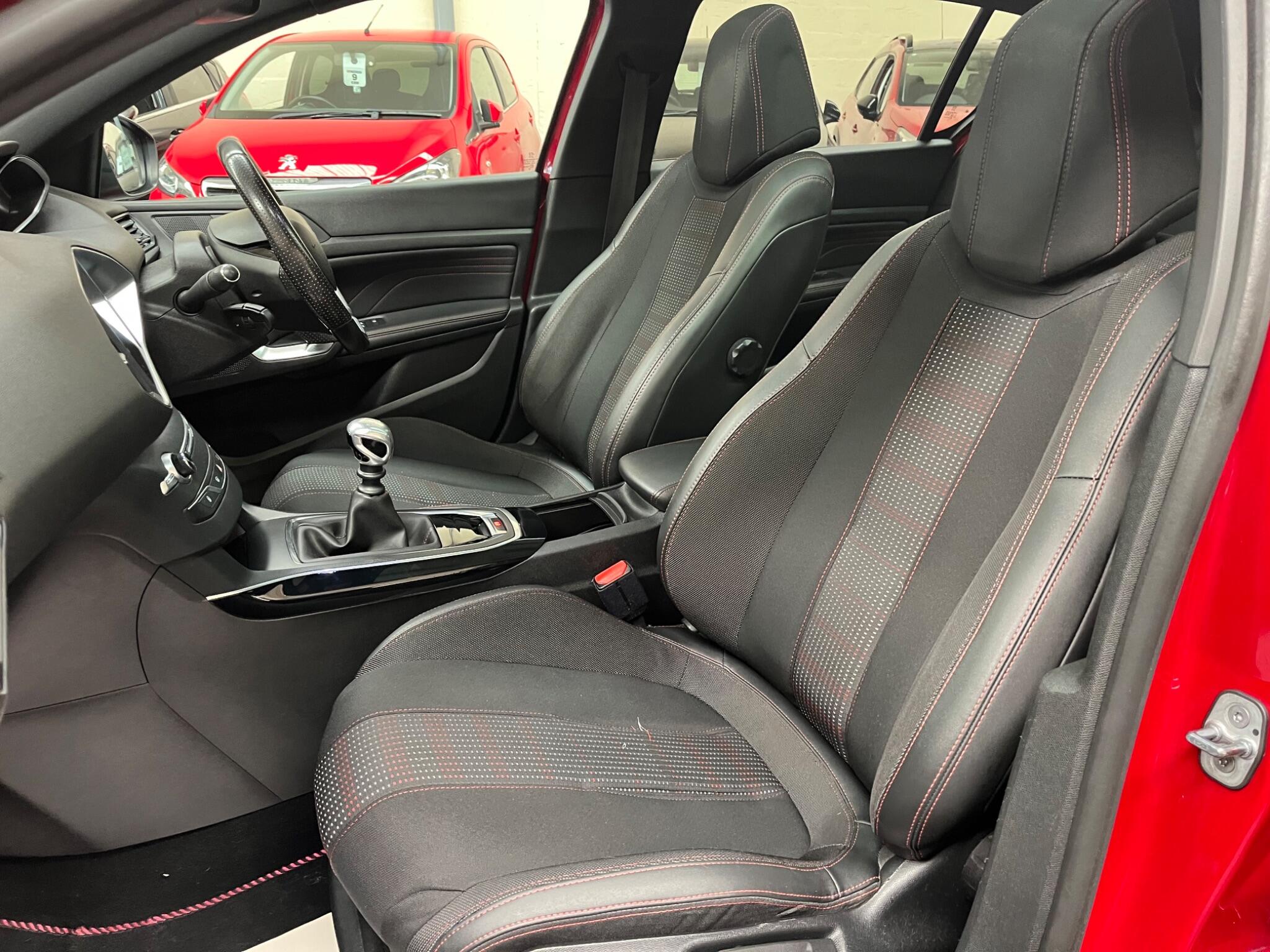 Peugeot 308 view 40