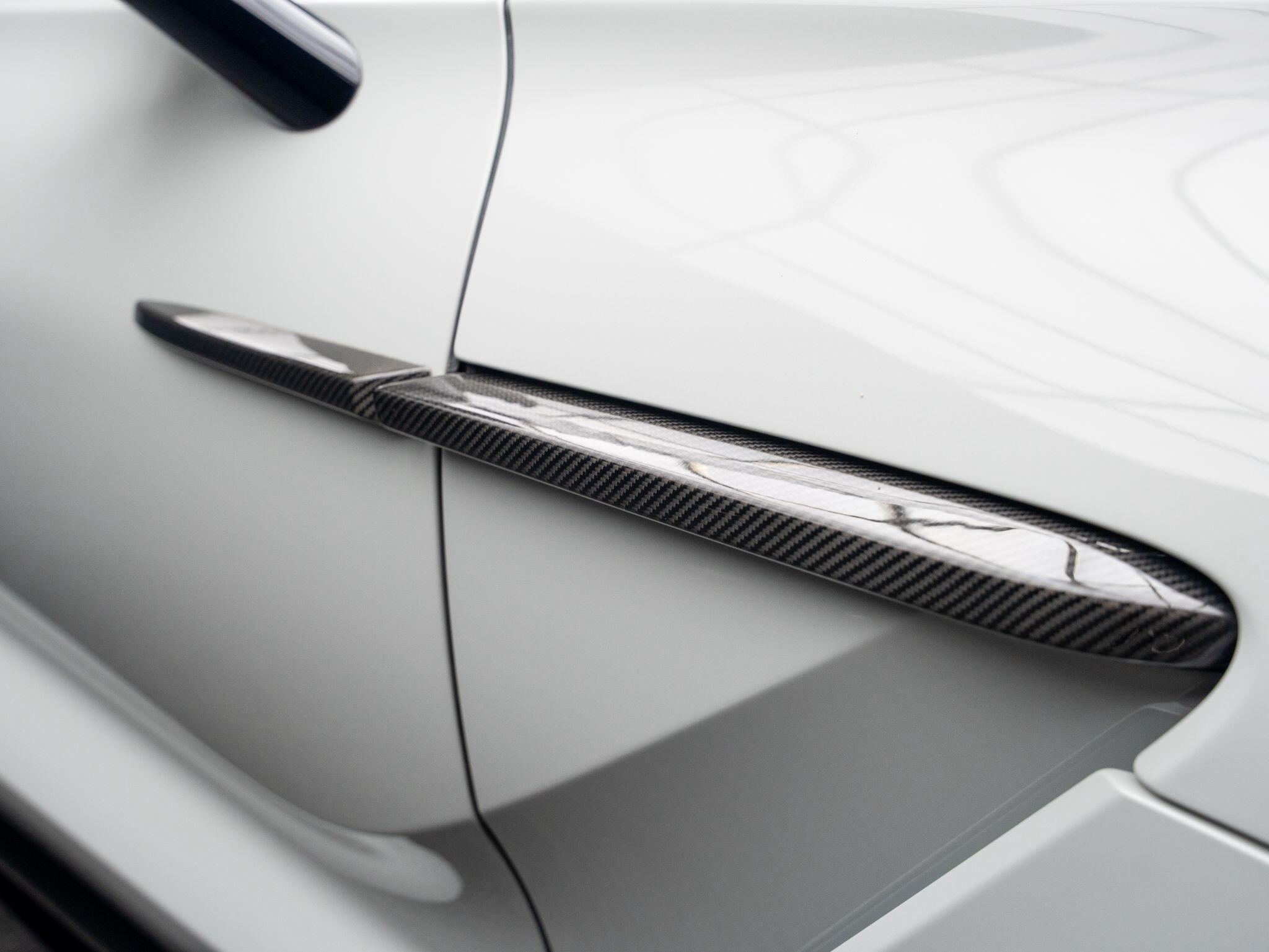 Aston Martin DBX view 6
