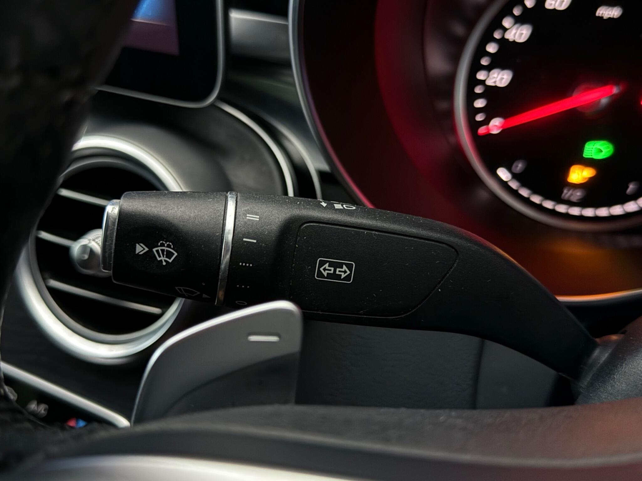 Mercedes-Benz C-Class view 16