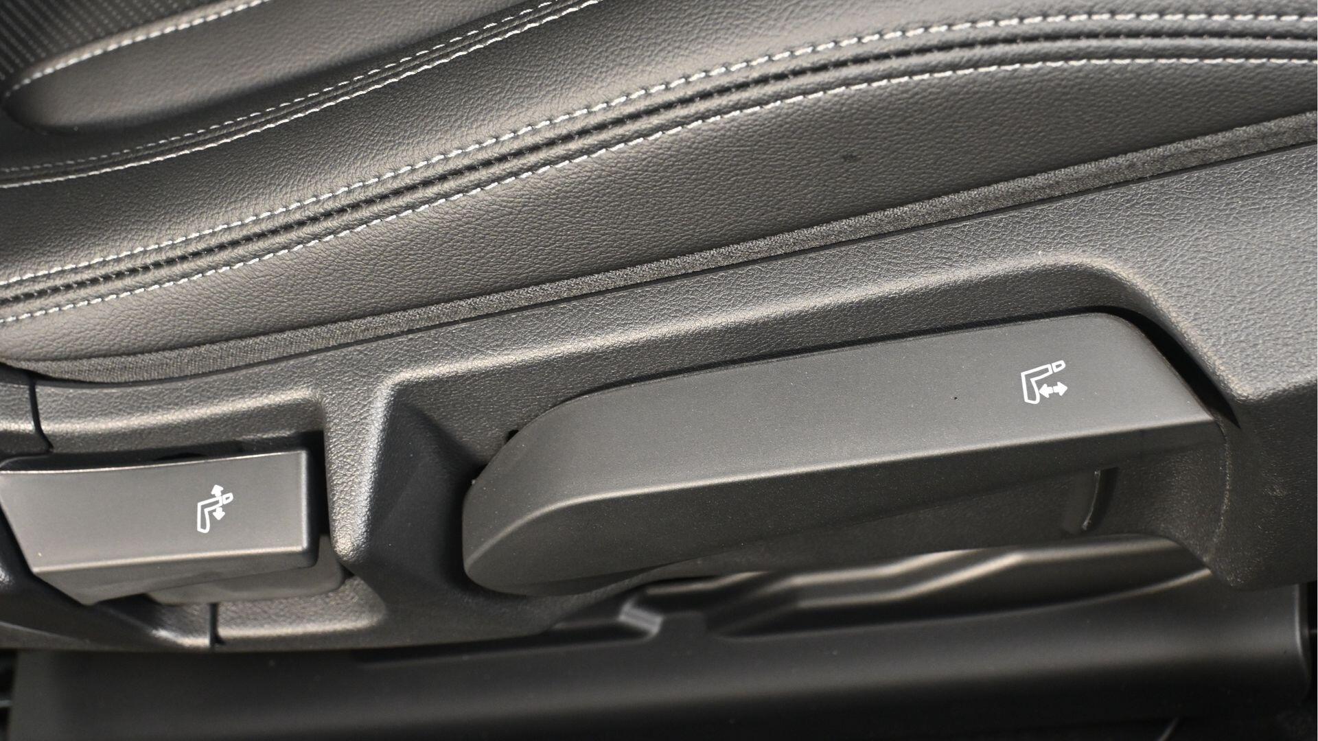 BMW 2 Series view 24